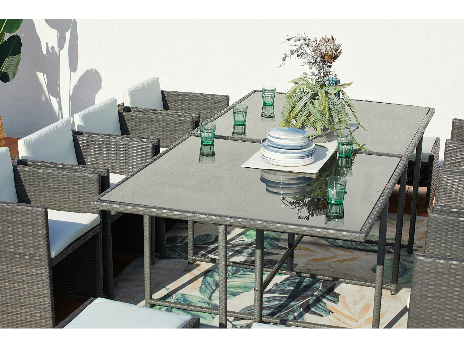 Table et chaises 12 places encastrables résine gris-blanc MIAMI