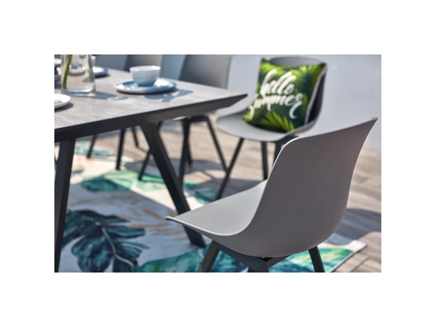 Gartenmöbelset für 8 Personen aus grauem Aluminium und Beton Temara