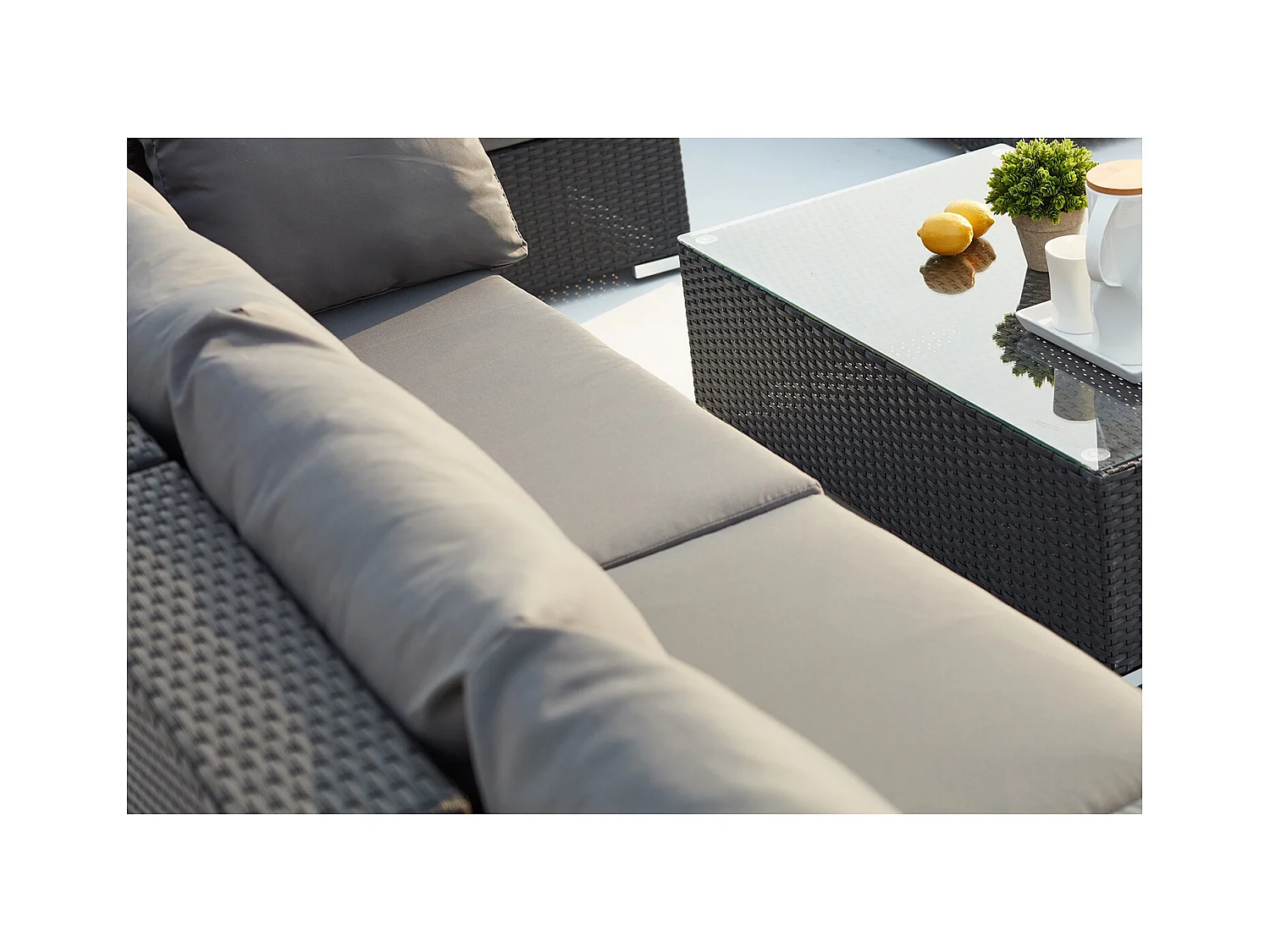 Loungeset voor 8 personen van zwart/grijs gevlochten kunsthars SALENTO
