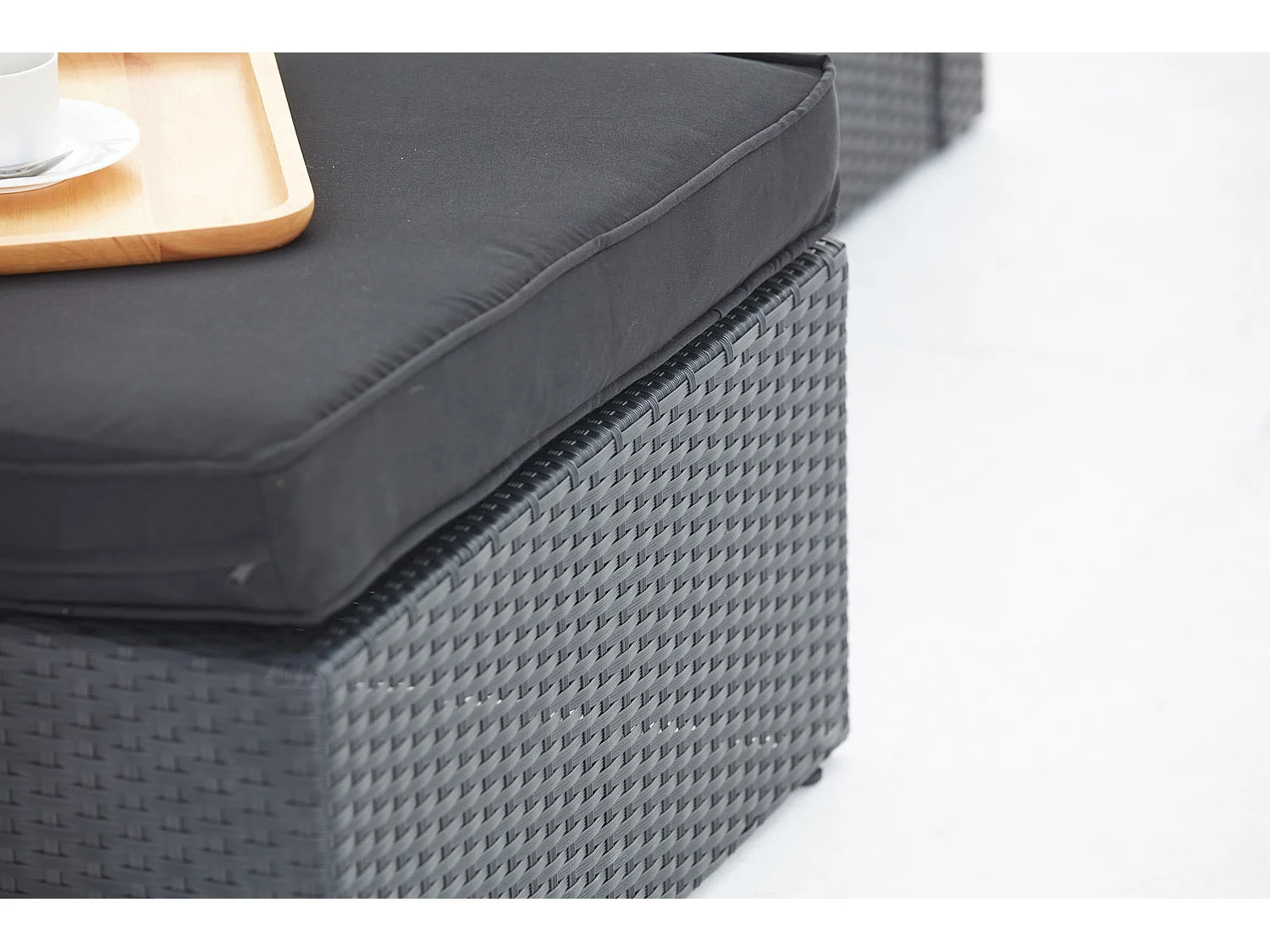 Salon de jardin modulable 5 places en résine tressée noir MILANO