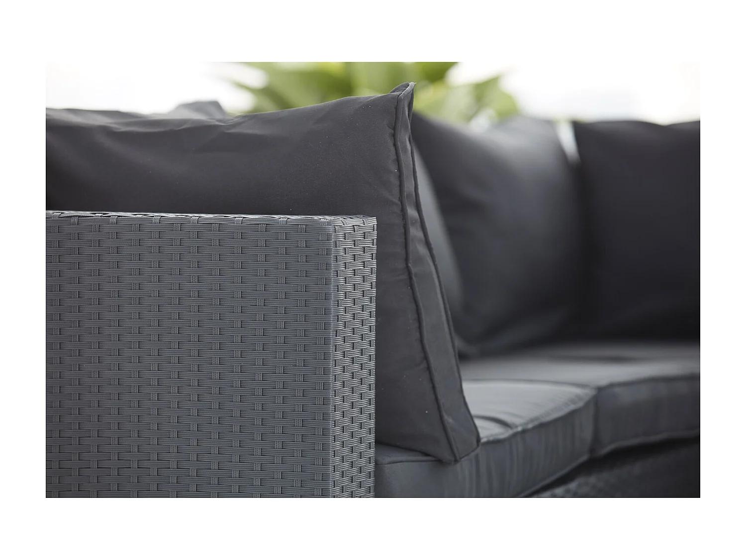 Salon de jardin modulable 5 places en résine tressée noir MILANO