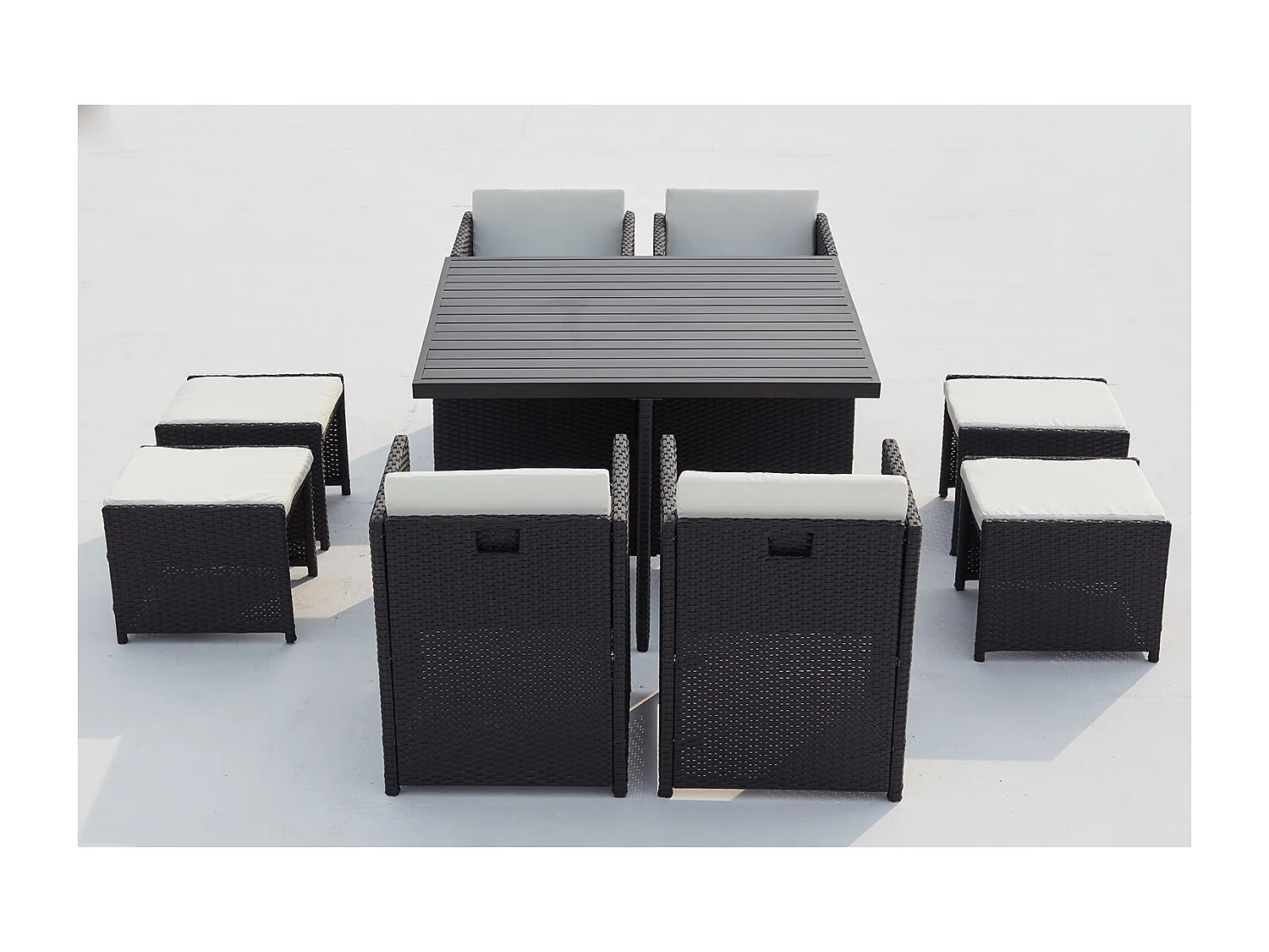 Table et chaise 8 places encastrables alu résine noir-blanc SUNSET