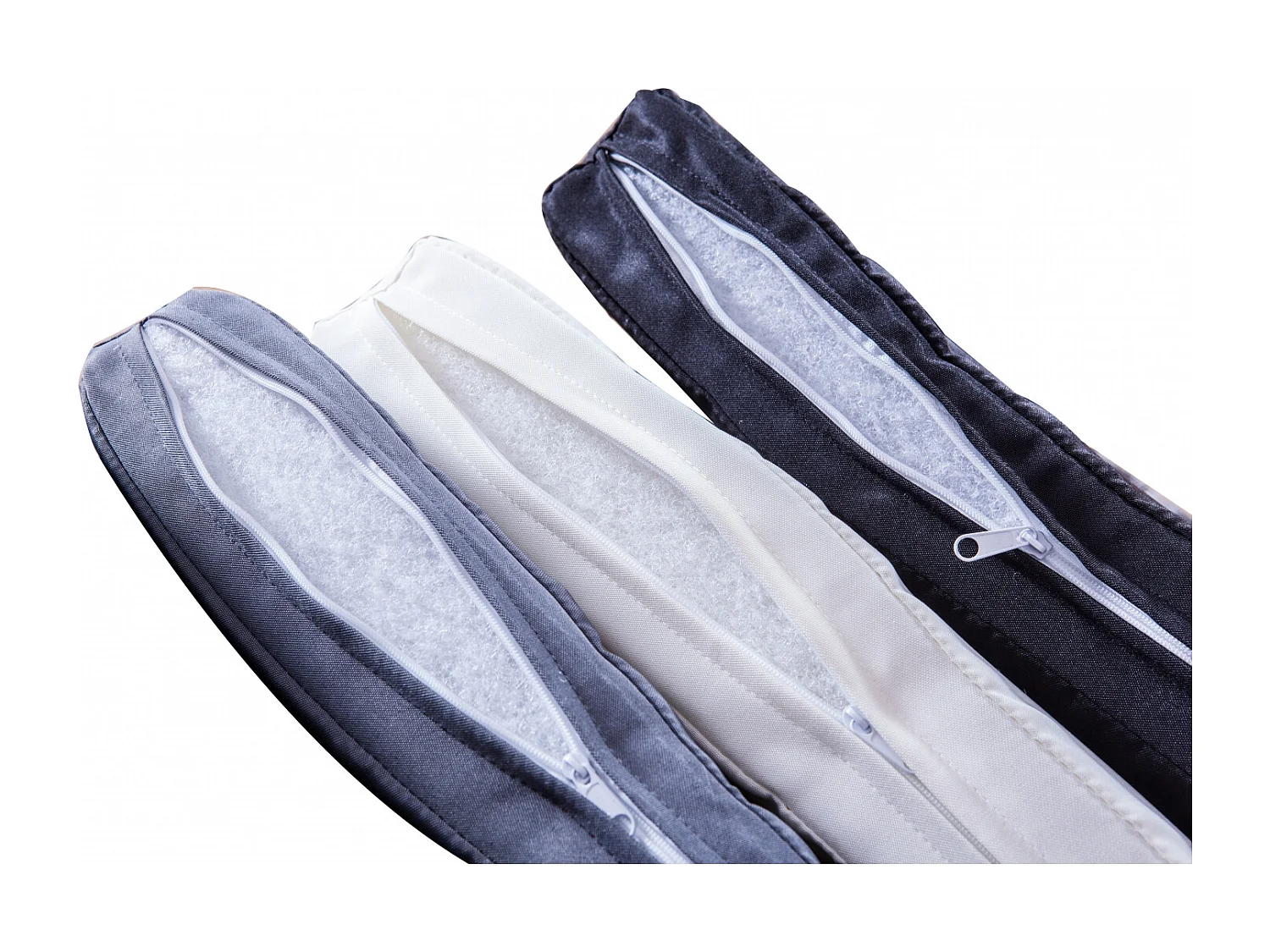 Salon de jardin 4 places en résine tressée noir et gris MYKONOS