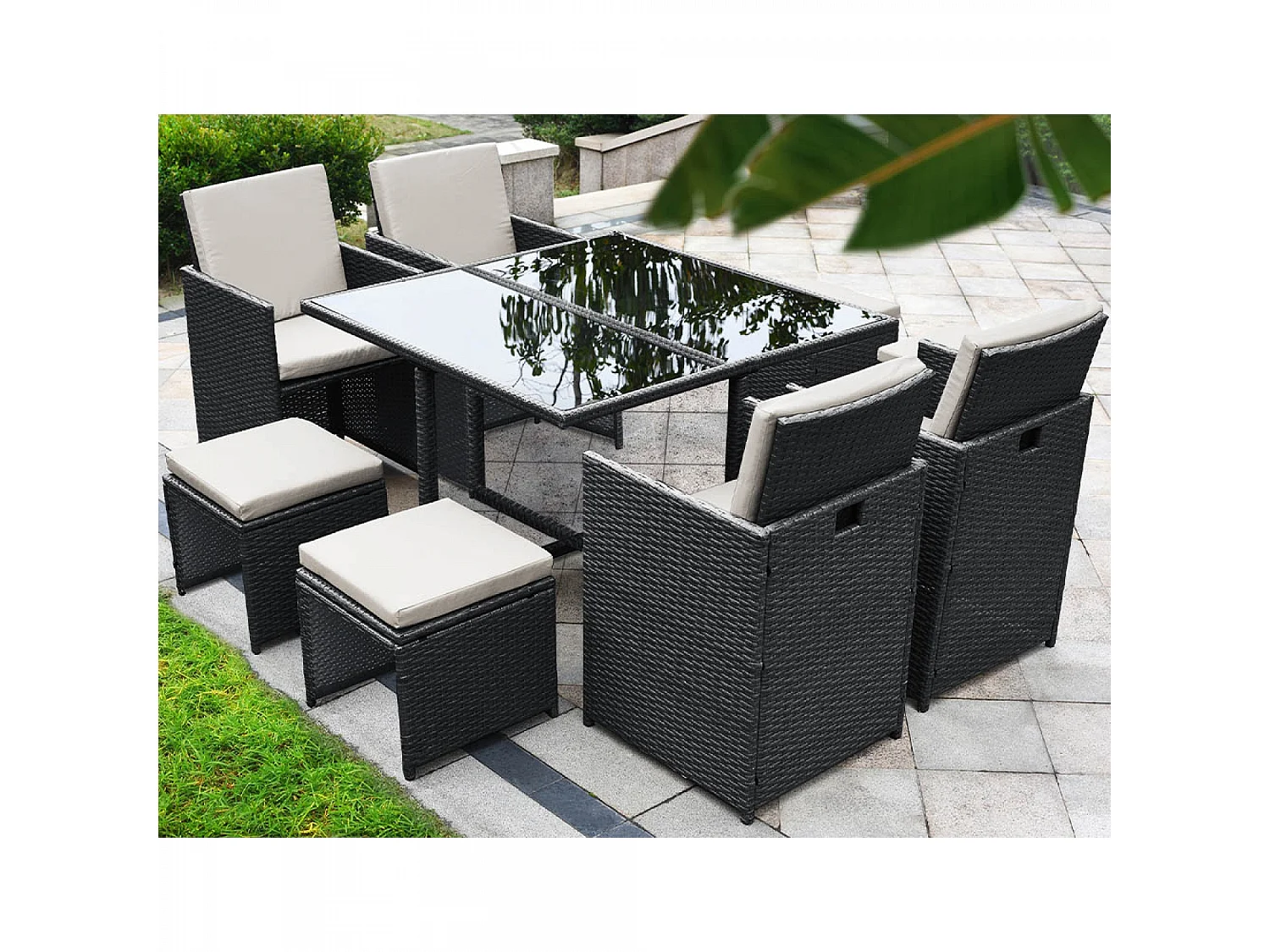 Table et chaises 8 places en résine tressée noir et blanc FLORIDA