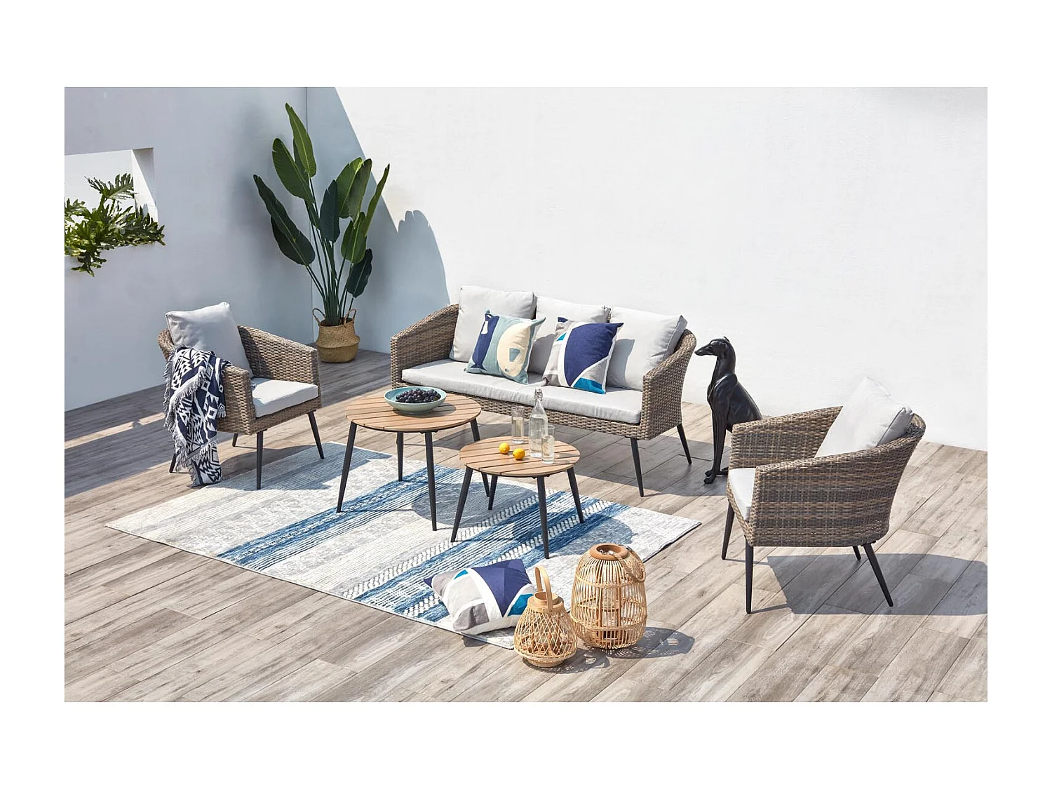 Salon de jardin scandinave 5 places en résine effet rotin et noir TIBOUTA