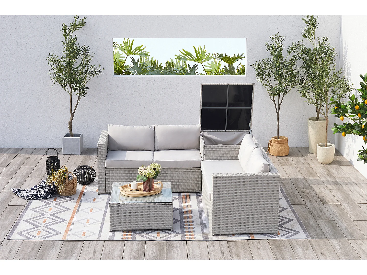 Salon de jardin en résine tressée 4 places avec coffre gris clair SILANG