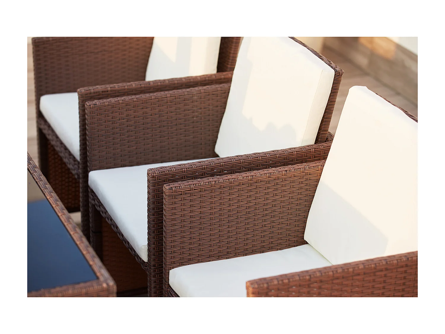 Table et chaises 10 places encastrables résine marron-blanc MONACO