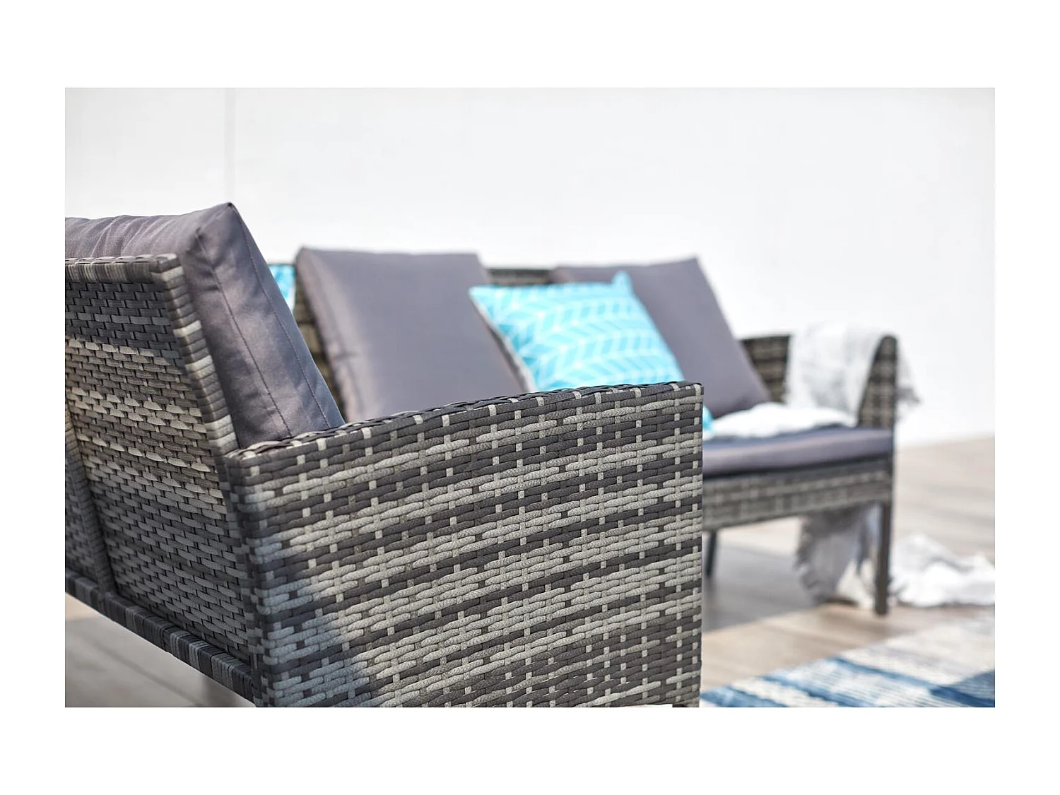 Salotto da giardino 8 posti in resina nero/grigio CORDOBA