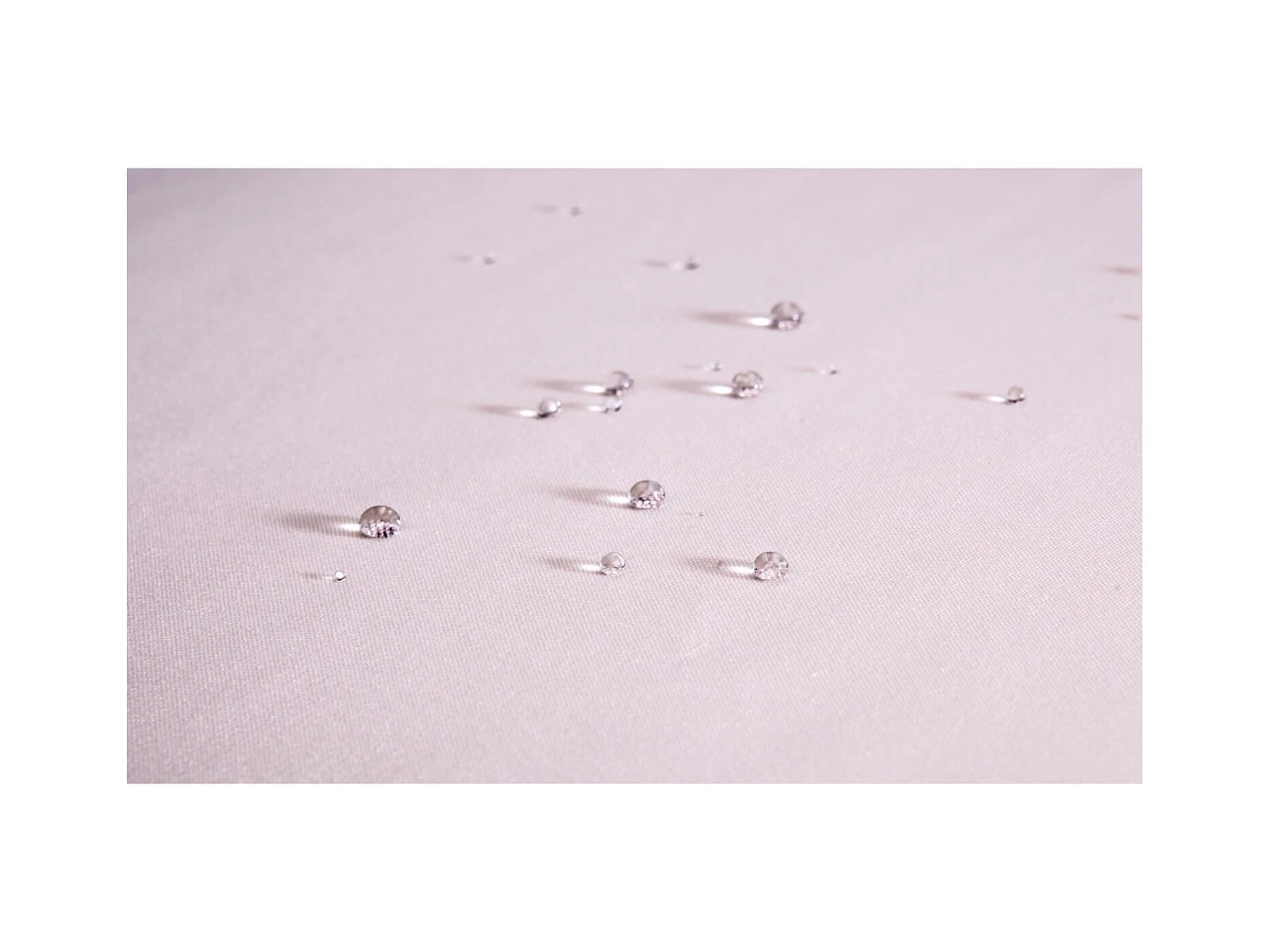 Salotto da giardino 4 posti in resina intrecciata bianco/nero MYKONOS