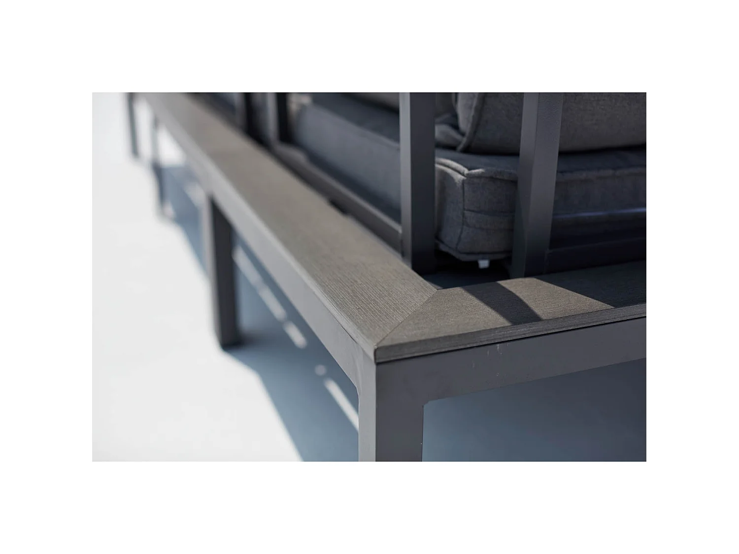 Loungeset voor 5 personen van grijs aluminium FIRA met donkergrijze kussens