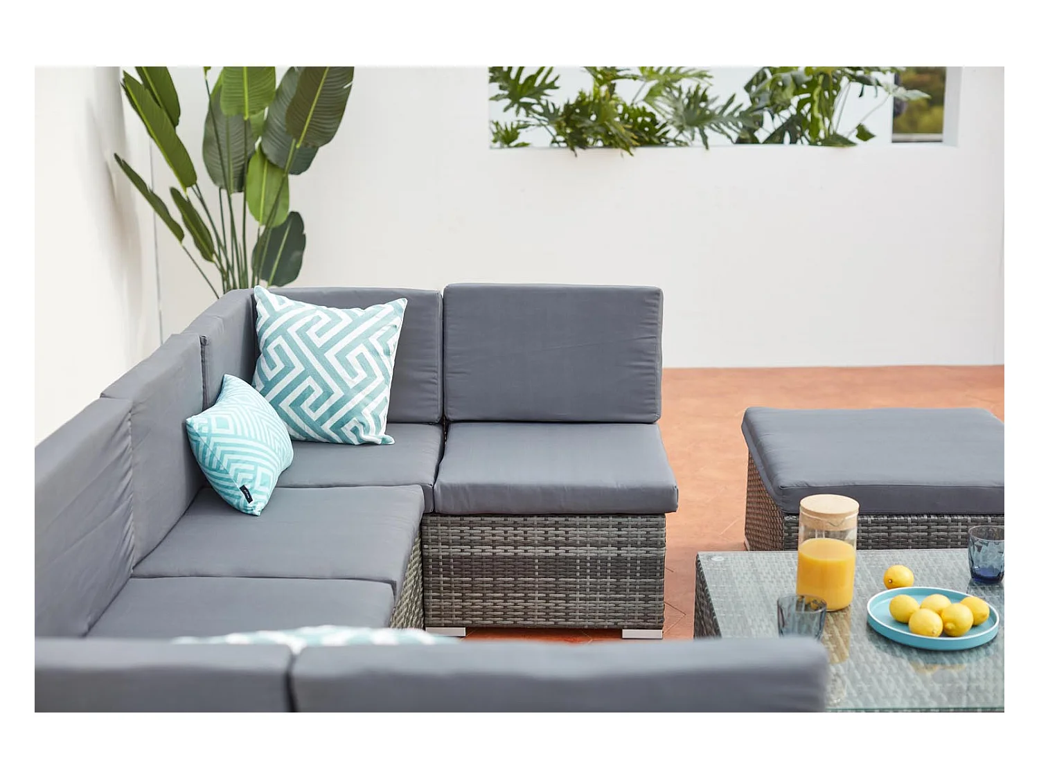 Conjunto de jardim baixo de 8 lugares em resina e aço cinza GUADALO - Moderno, confortável e resistente às intempéries