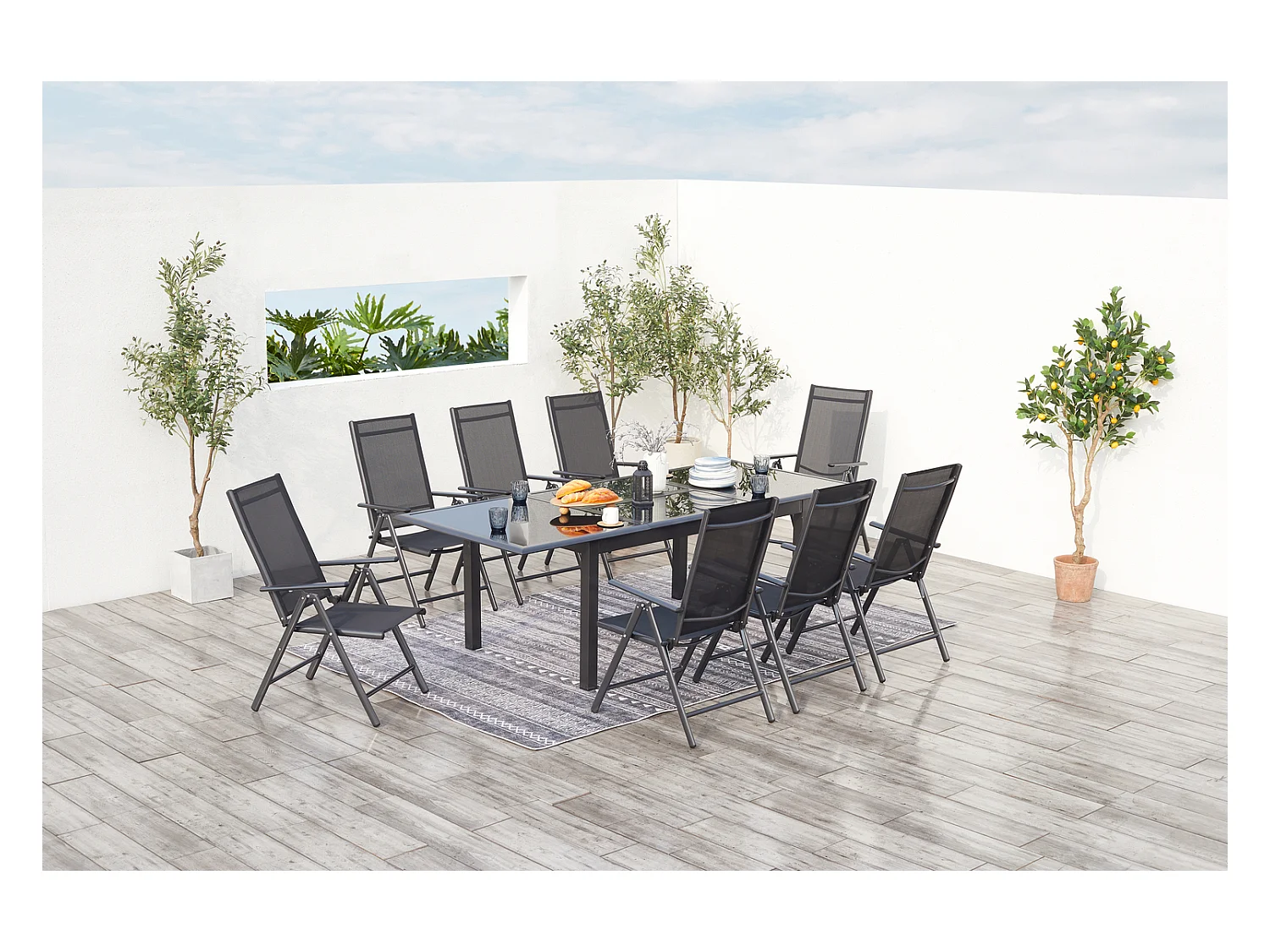 Table de jardin et 8 chaises en aluminium gris RAVENNE