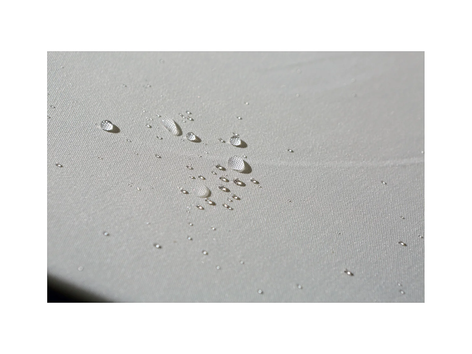 Salotto da giardino a incasso 12 posti resina intrecciata nero/bianco MIAMI