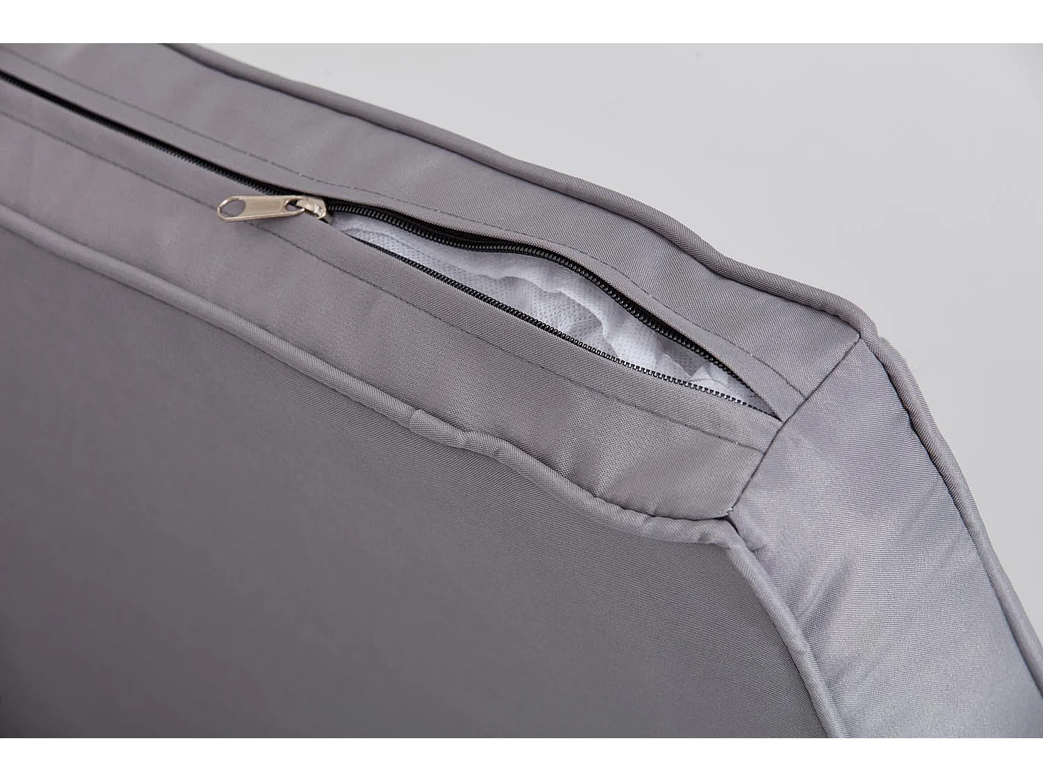 Salon de jardin 4 places en résine tressée gris MOANA