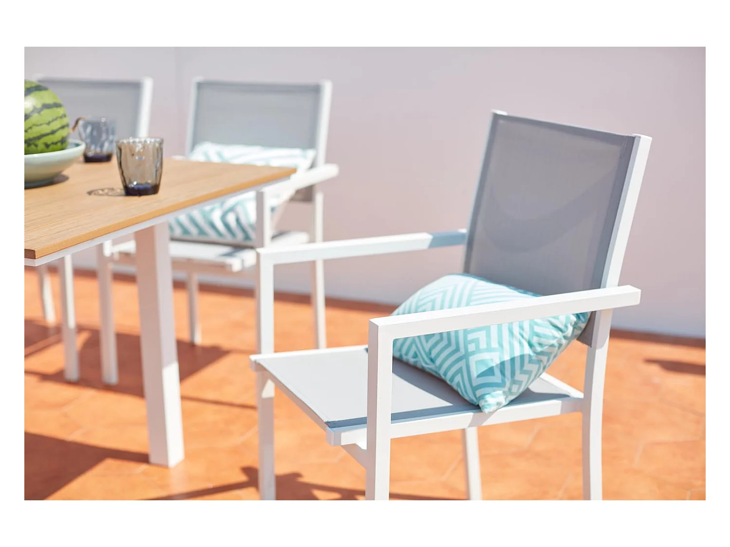 Salon de jardin repas 8 places en aluminium MADEIRA