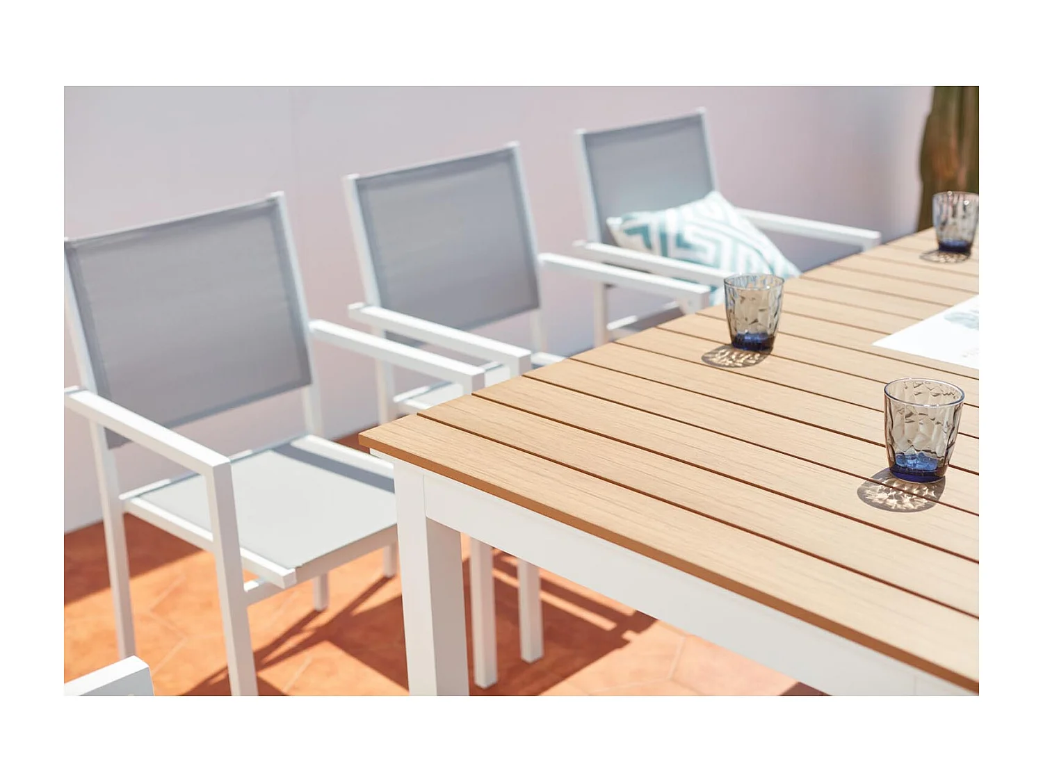 Salon de jardin repas 8 places en aluminium MADEIRA