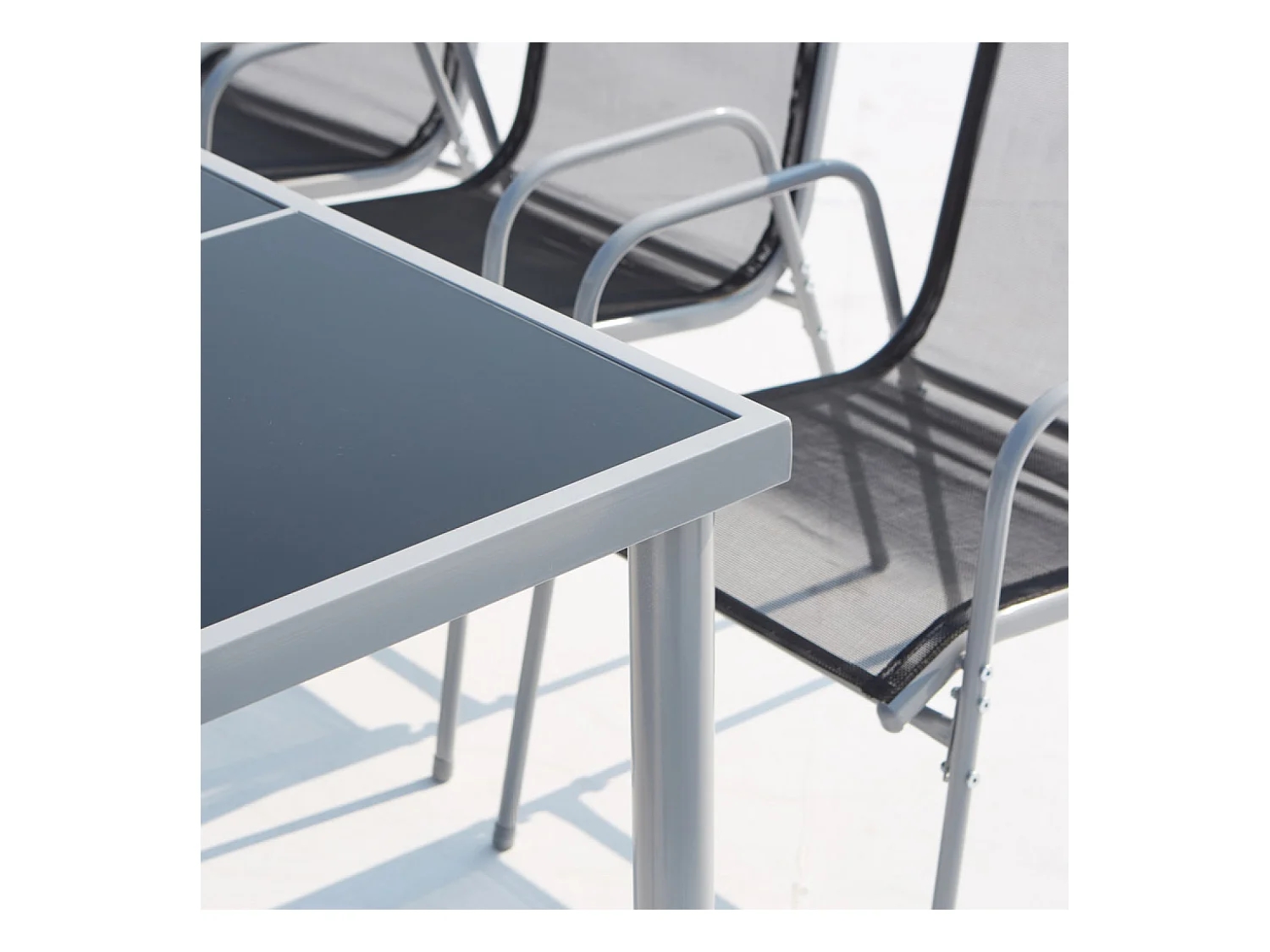 Gartenmöbelset aus Stahl LUSIANA für 8 Personen mit Glastisch und Stühlen mit Armlehnen