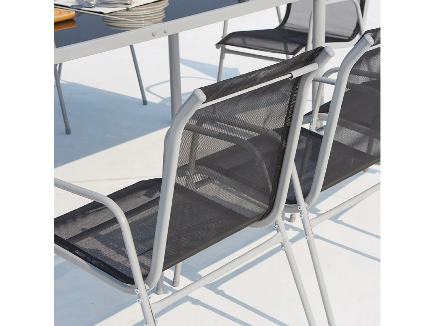 Table de jardin et 8 chaises en acier et toile PVC gris LUSIANA