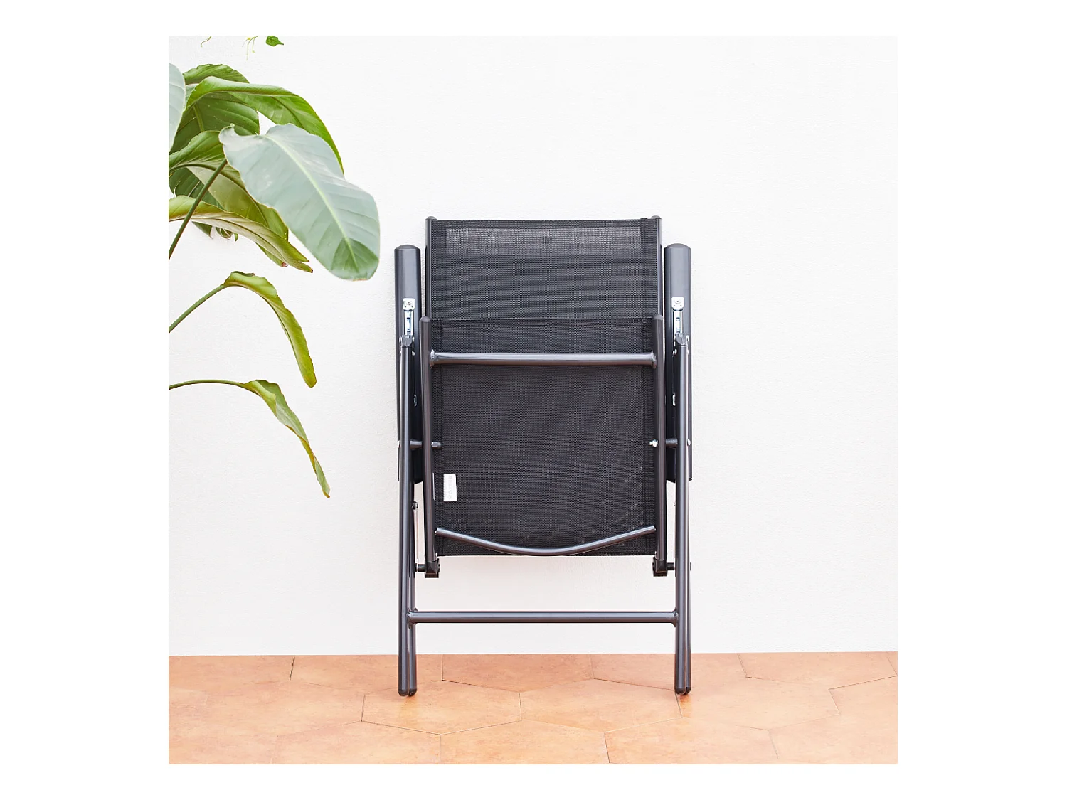 Table de jardin extensible et 6 fauteuils en alu et toile PVC BRESCIA