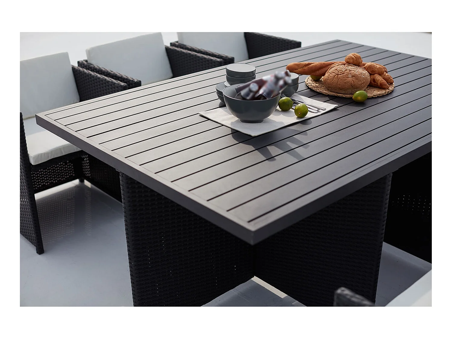 Gartenmöbel-Set für 10 Personen, Rattan und Aluminium in Schwarz/Weiß SUNSET