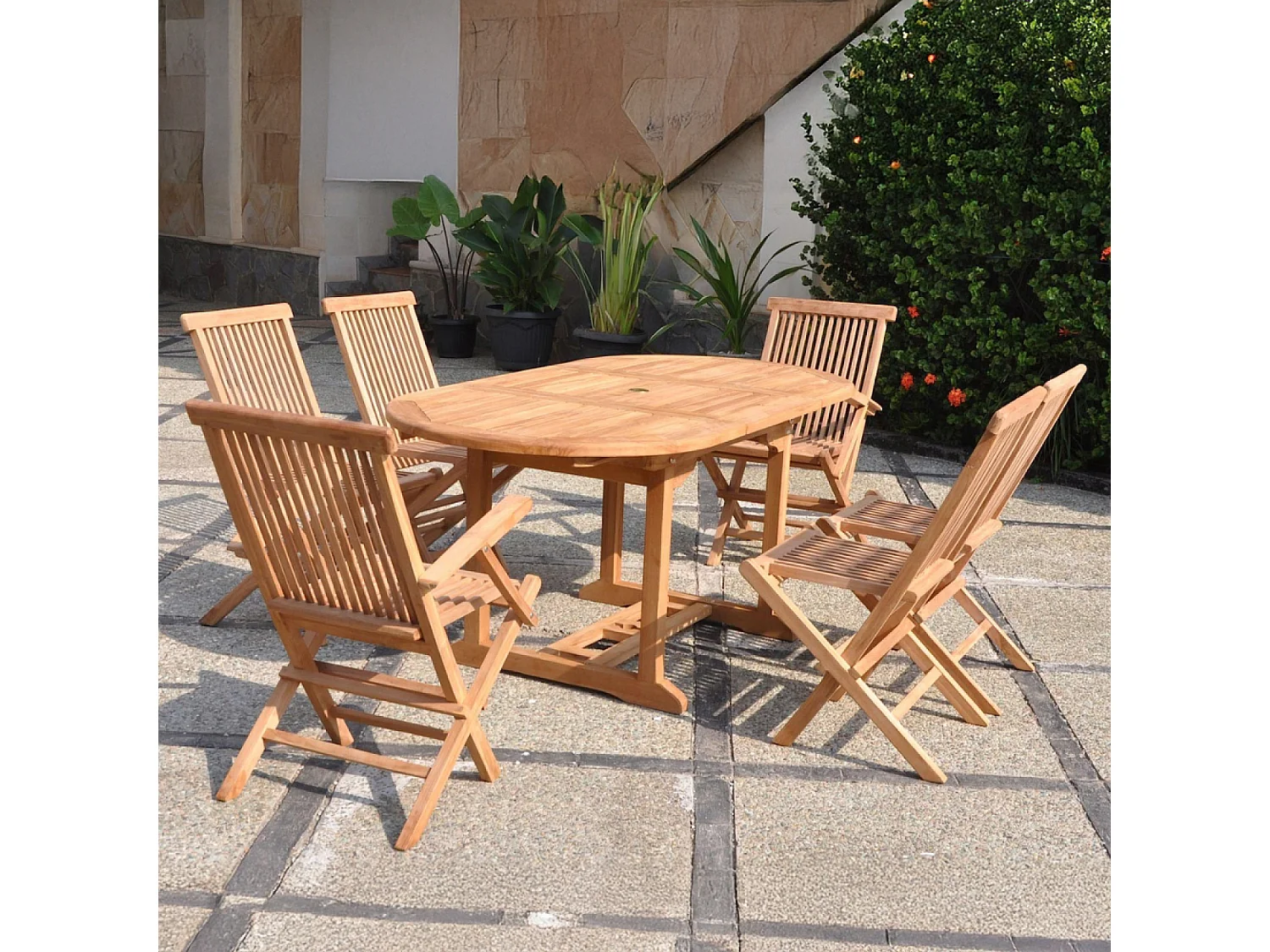 Table de jardin ovale et 4 chaises et 2 fauteuils en teck KAJANG