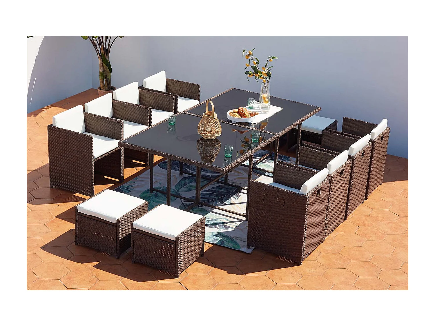Table et chaises 12 places encastrables résine marron-blanc MIAMI