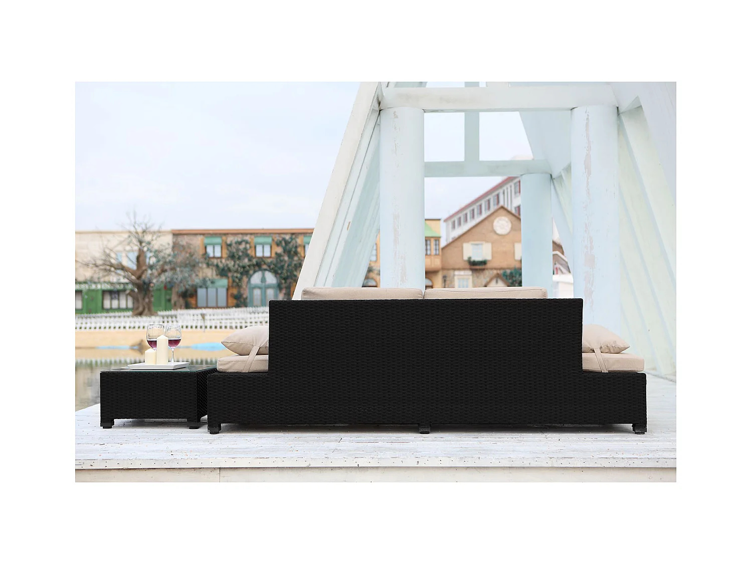 Salotto da giardino in resina intrecciata ecru/nero CORFOU