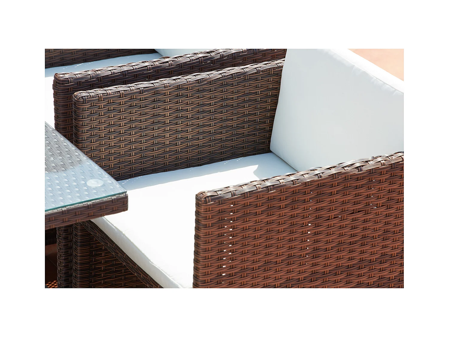 Table et chaises 10 places encastrables résine marron-blanc MIAMI