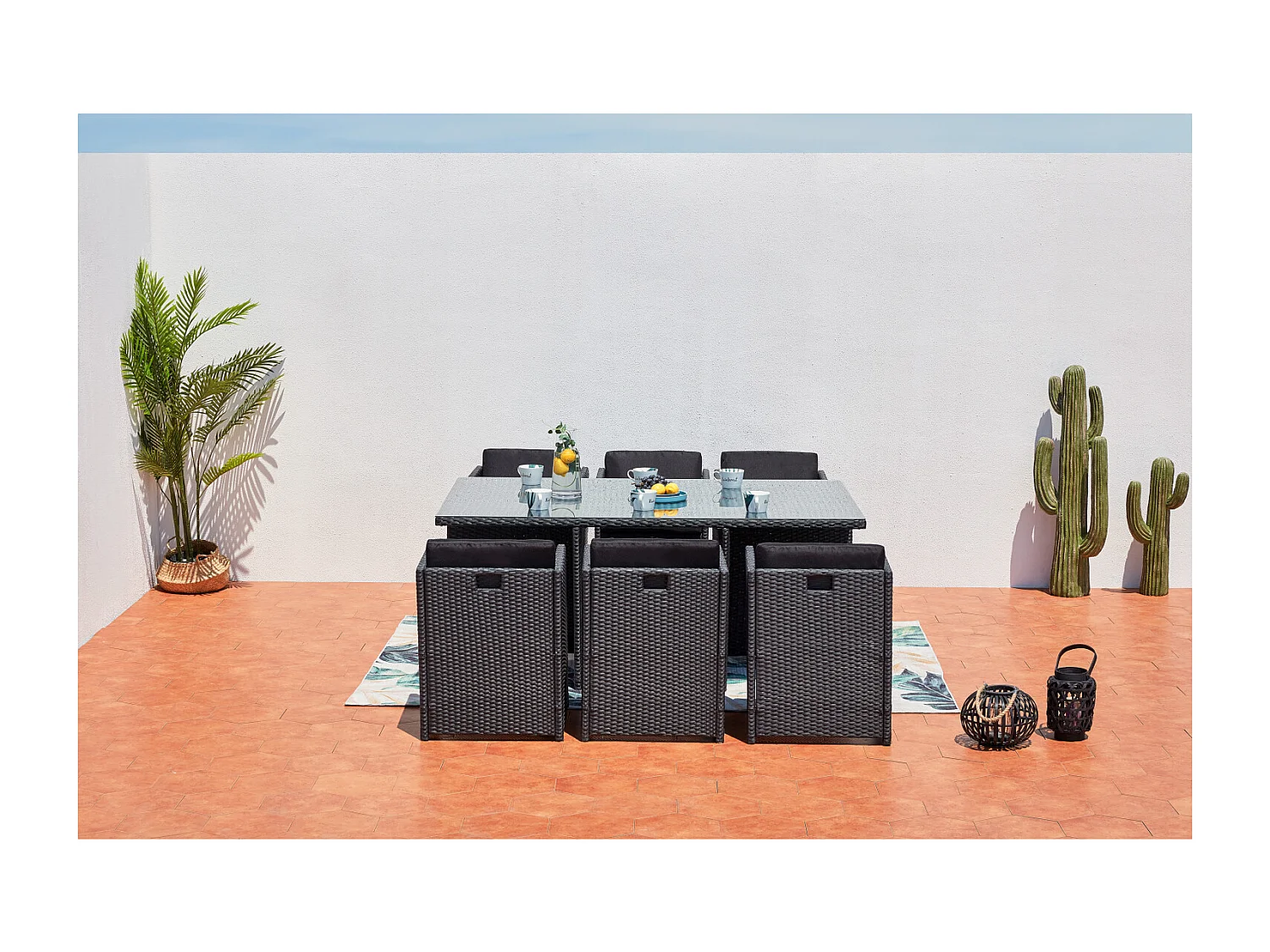 Table et chaises 6 places encastrables en résine noir-noir MIAMI