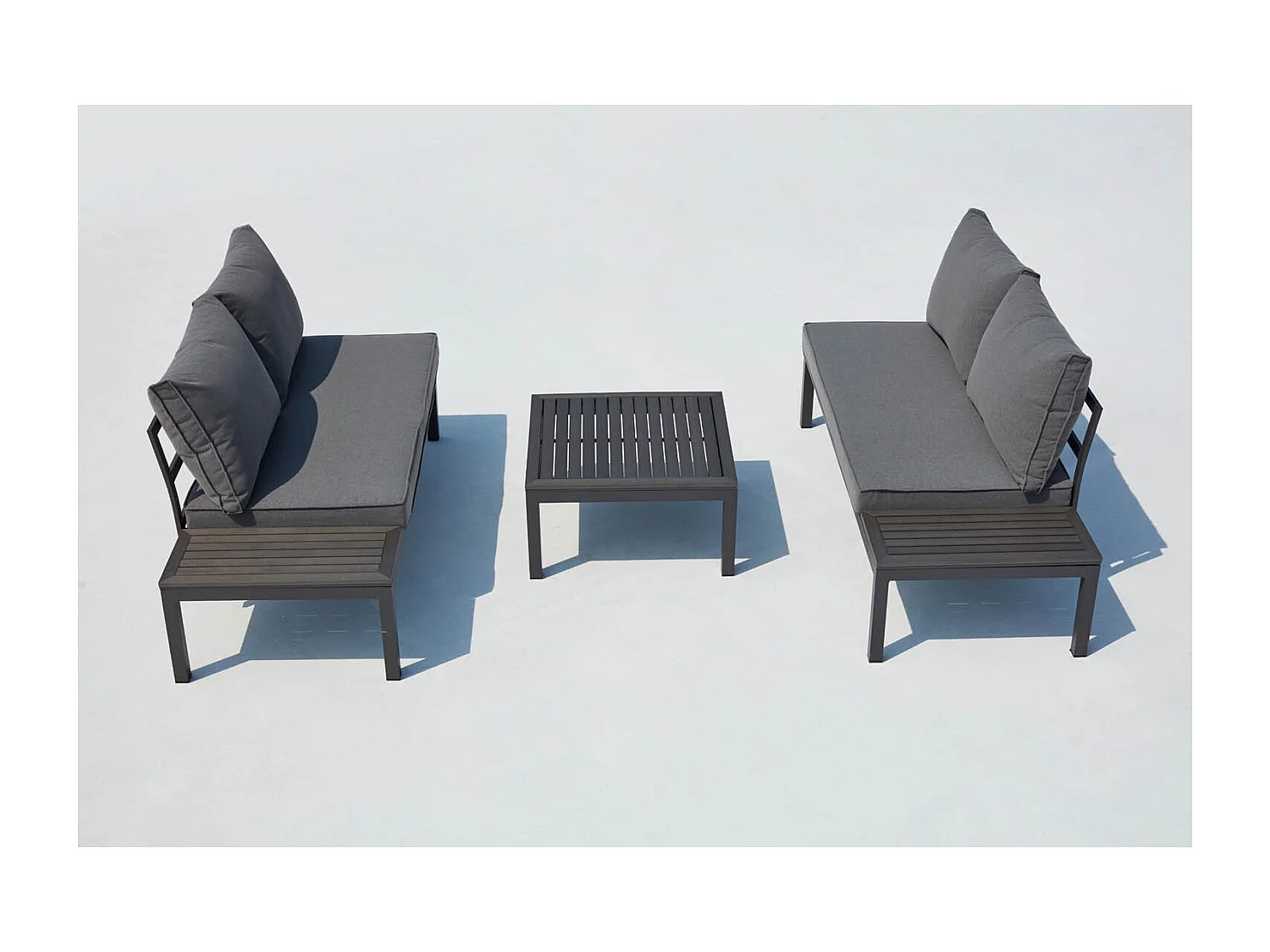 Salon de jardin 4 places en aluminium et acier gris foncé LOLEA