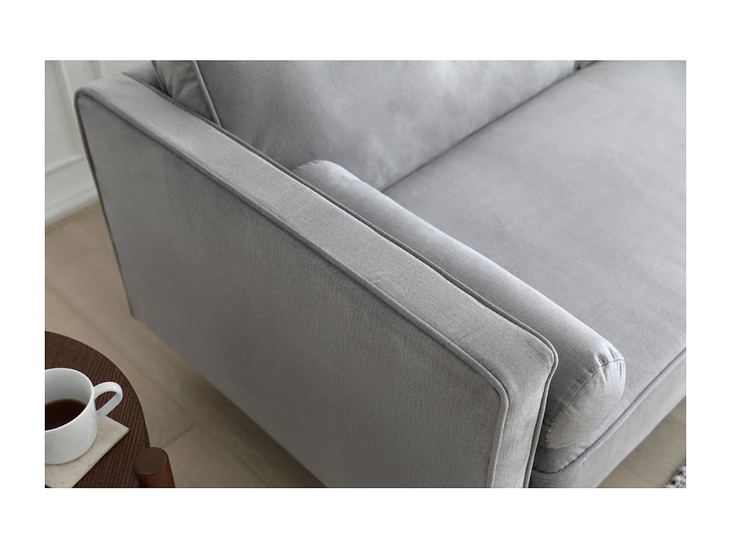 Divano 3 posti in velluto grigio chiaro NALHA