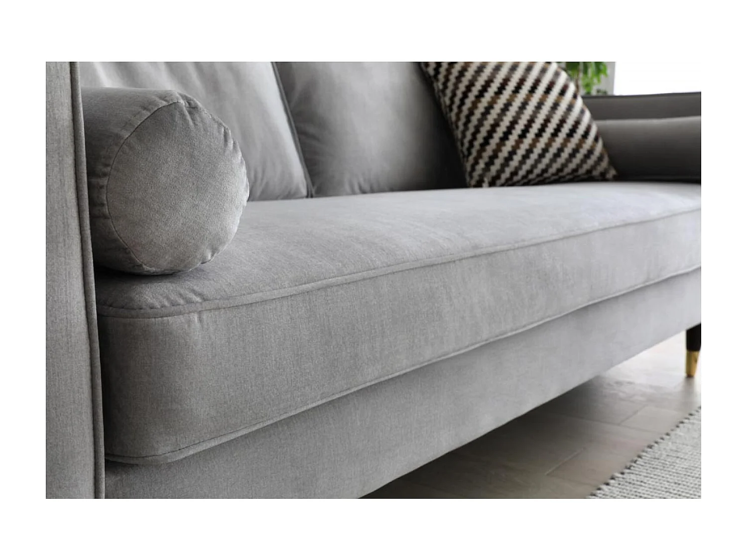 Canapé 3 places en velours gris clair NALHA