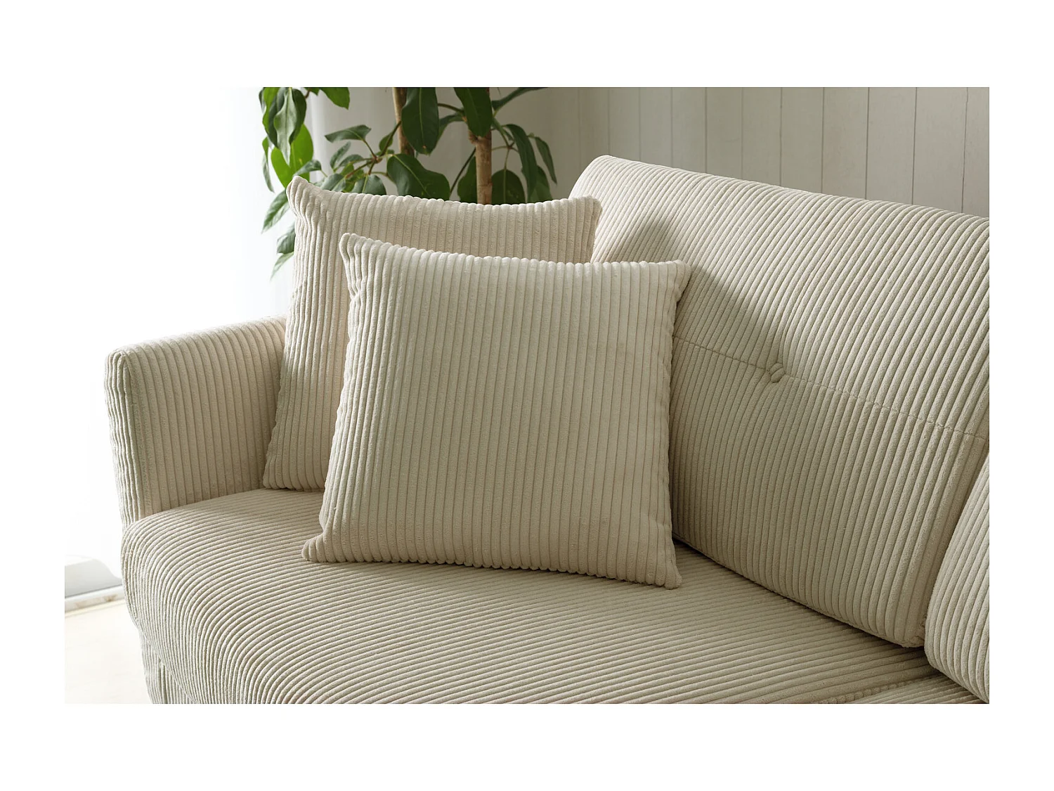 Skandinavisches 3-Sitzer-Sofa aus beigeem Cordvelours HOGA