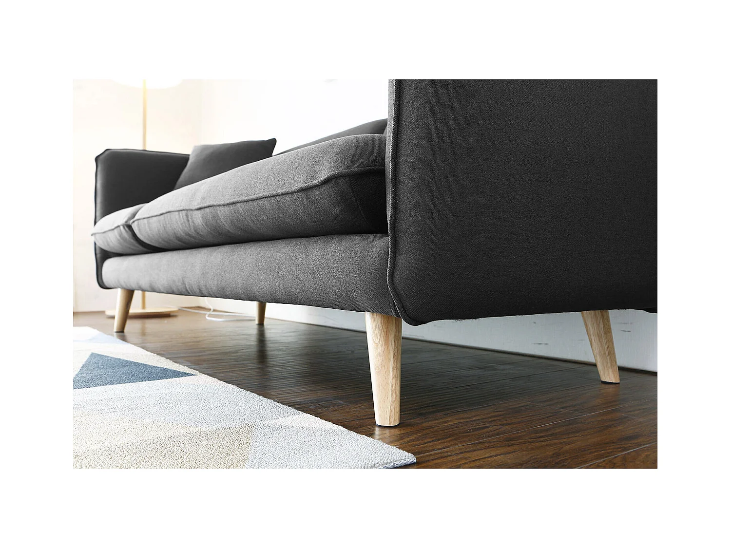 Canapé 3 places et 1 pouf en tissu gris anthracite ISKO