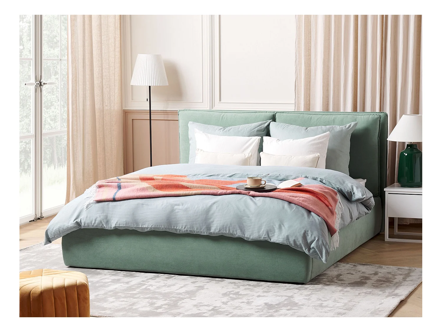 Bett Samt grün mit Kopfteil Bettkasten Lattenrost 160 x 200 cm Modern Bajonna