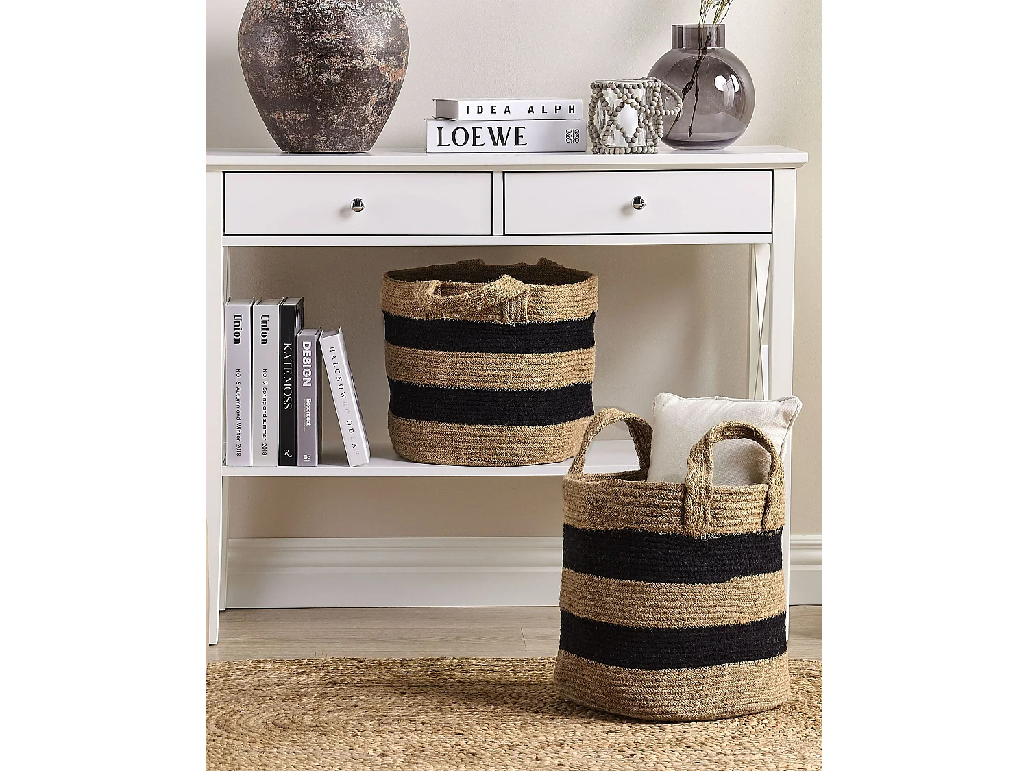 Korb Set aus 2 beigen und schwarzen Jute Körben mit Boho Muster Gerede