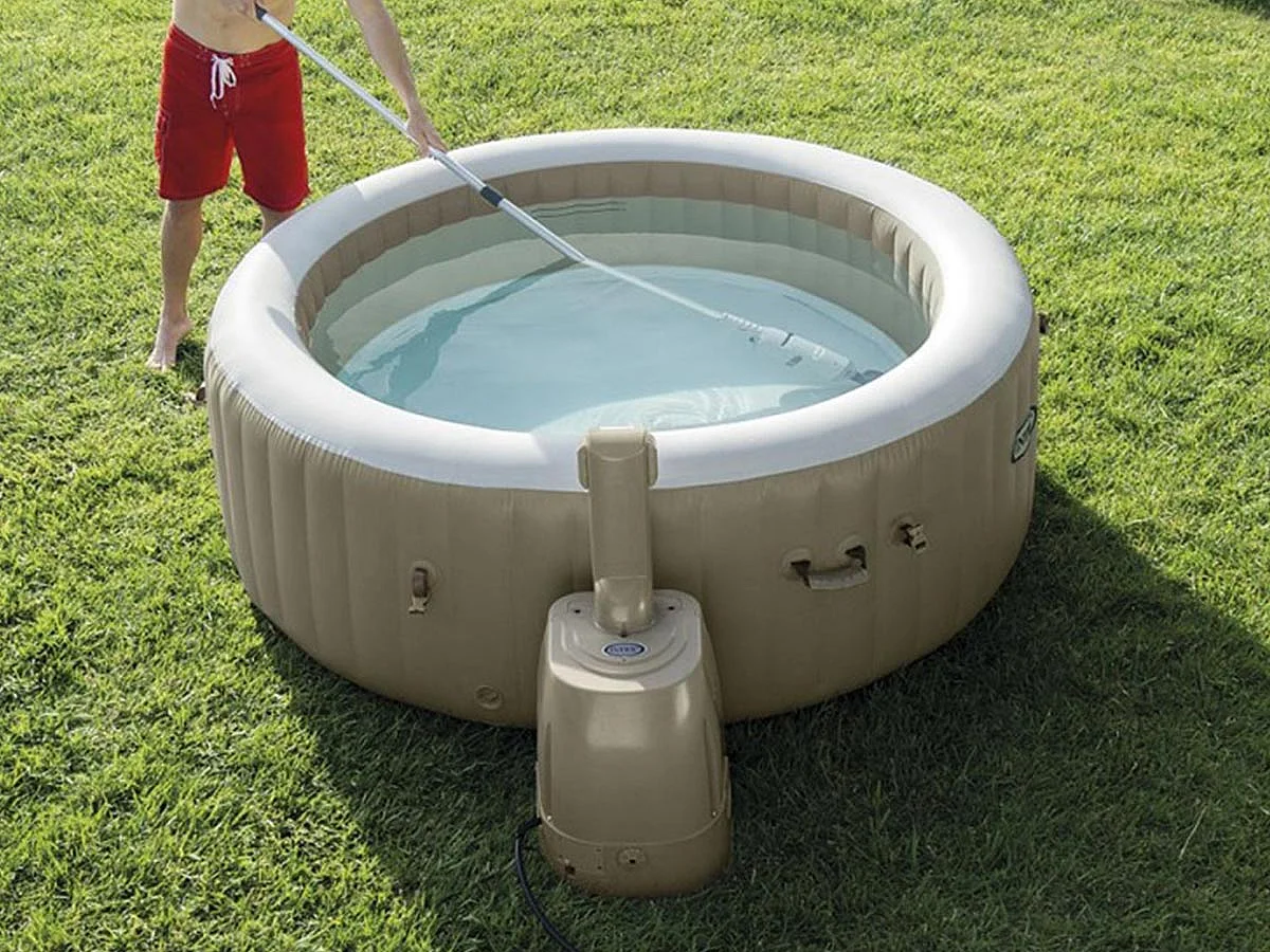 Aspirateur nettoyeur piscine spa a batterie rechargeable