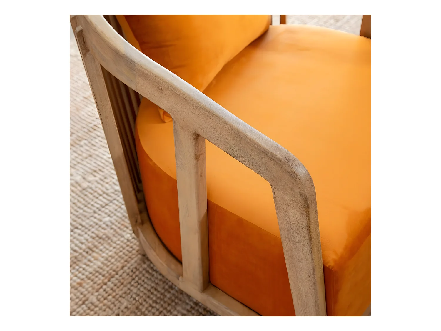 Fauteuil en bois de manguier et velours Térence