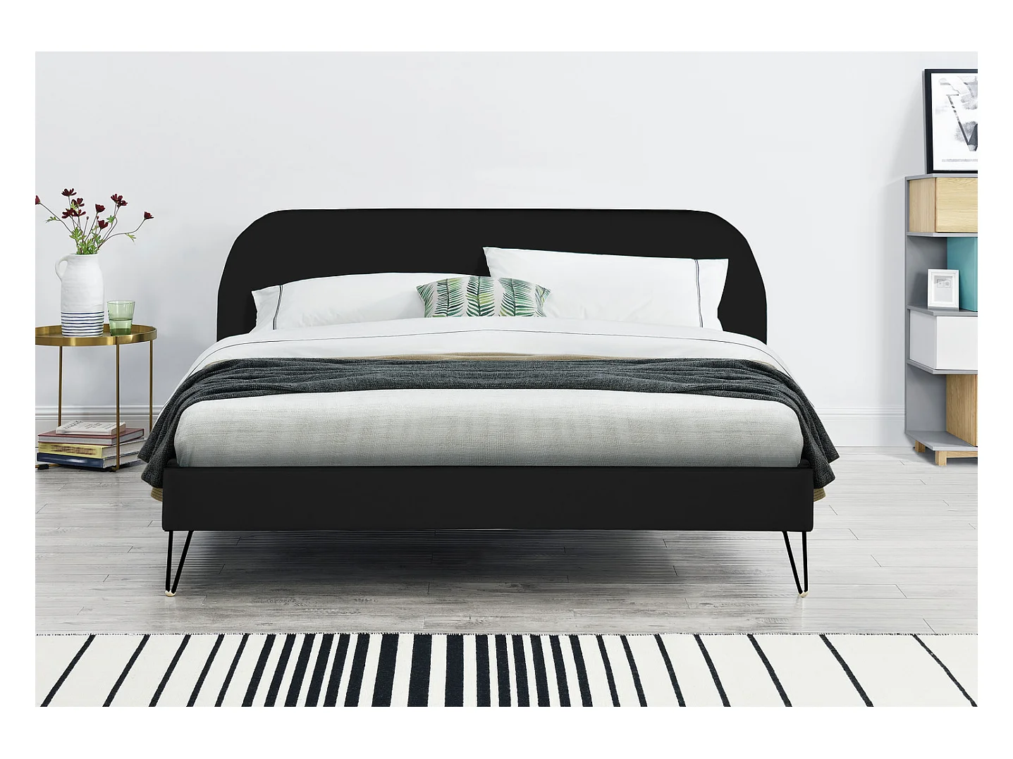 Structure de lit 140 x 190 cm en velours noir et pieds noirs PHOENIX