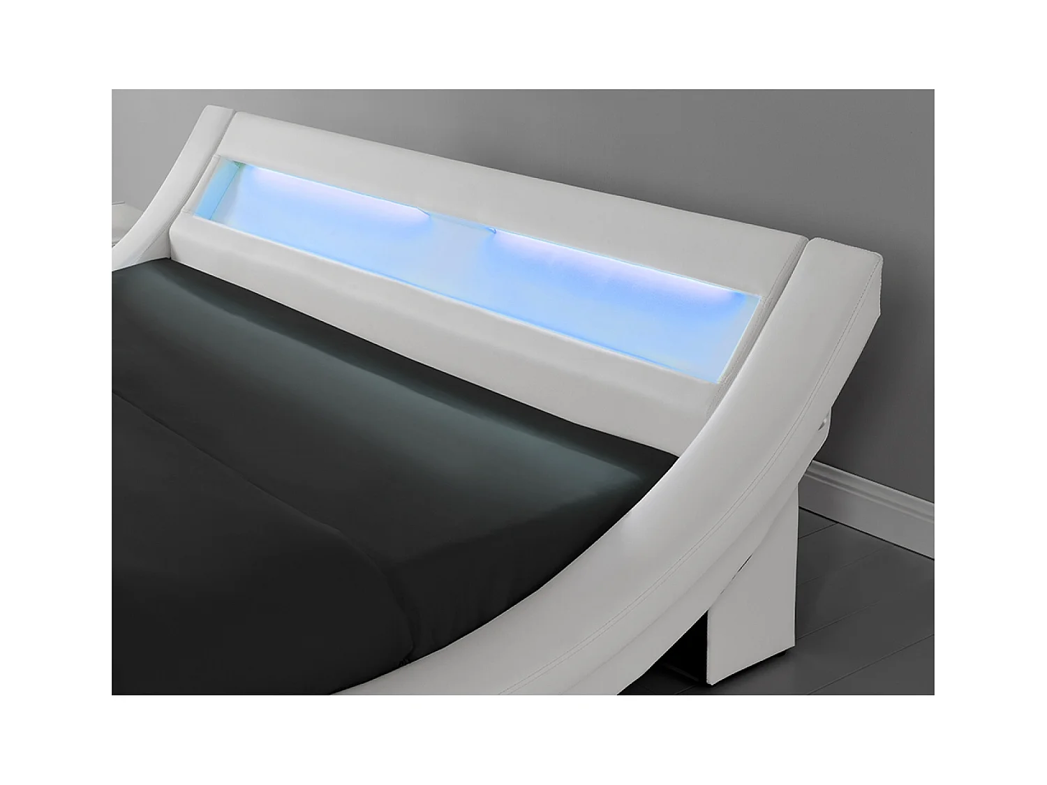 Cadre de lit avec LED 140 x 190 cm en PU blanc PADDINGTON