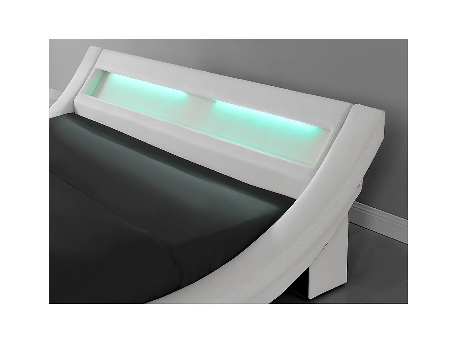 Cadre de lit avec LED 140 x 190 cm en PU blanc PADDINGTON