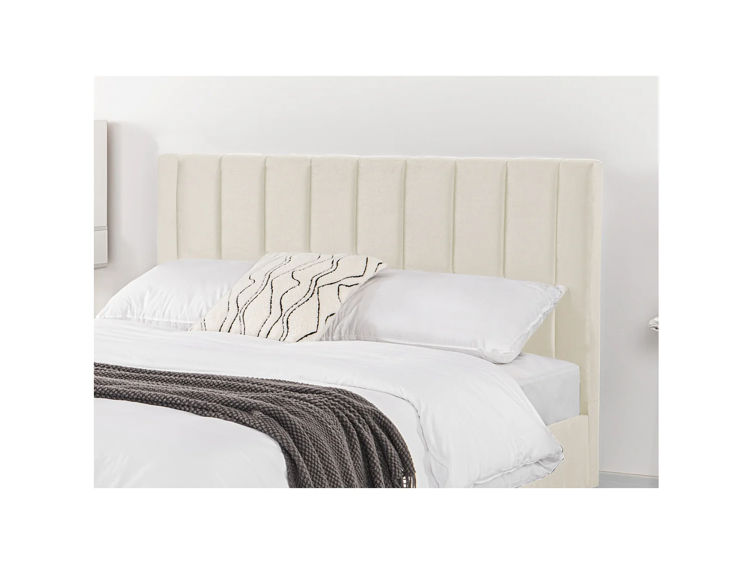 Lit 140x190 cm en velours beige CAMBRIDGE