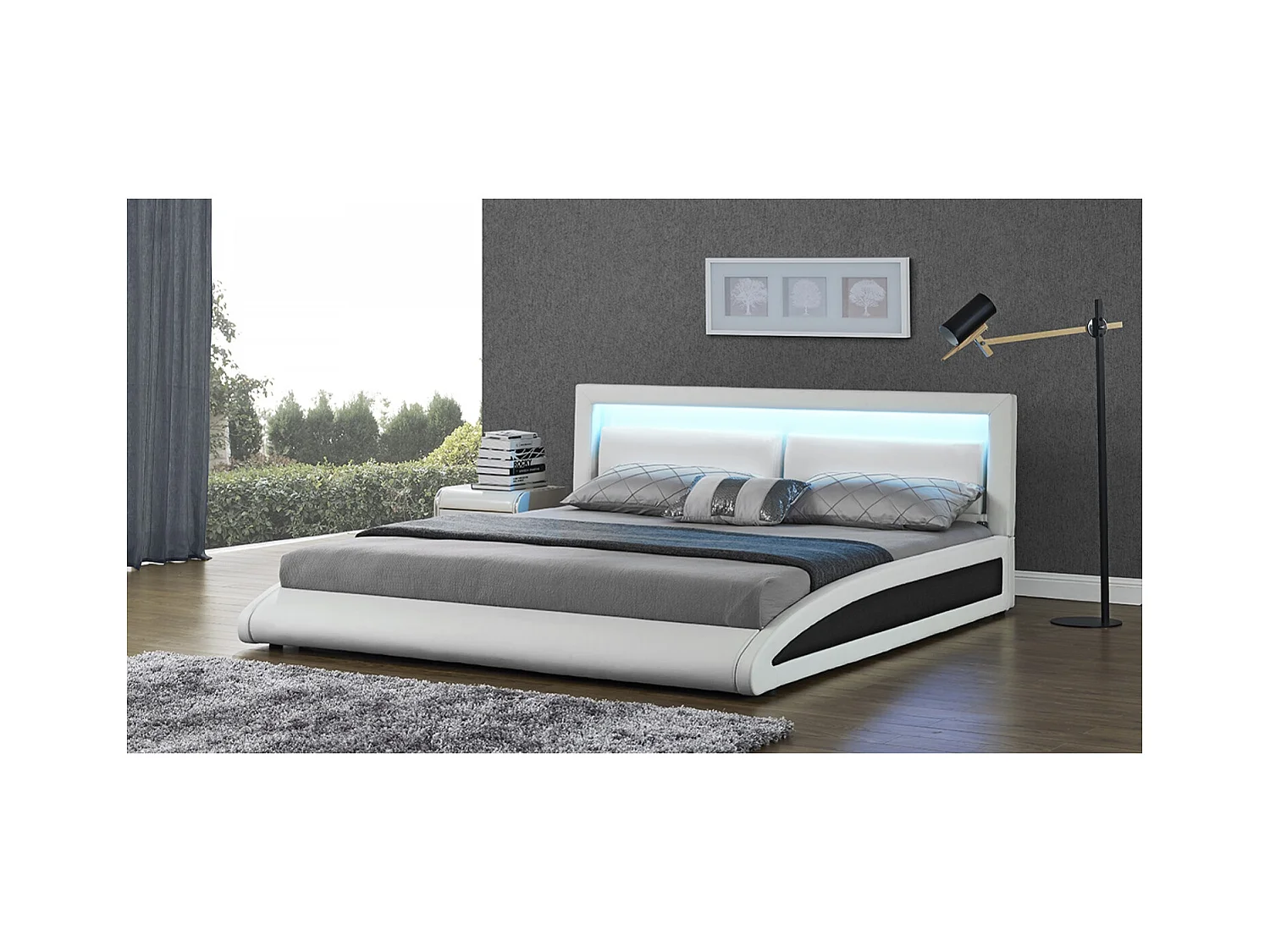 Bedframe van wit PU met geïntegreerde LED-verlichting 140x190cm BRIXTON - Eigentijds design met multicolor LED-verlichting