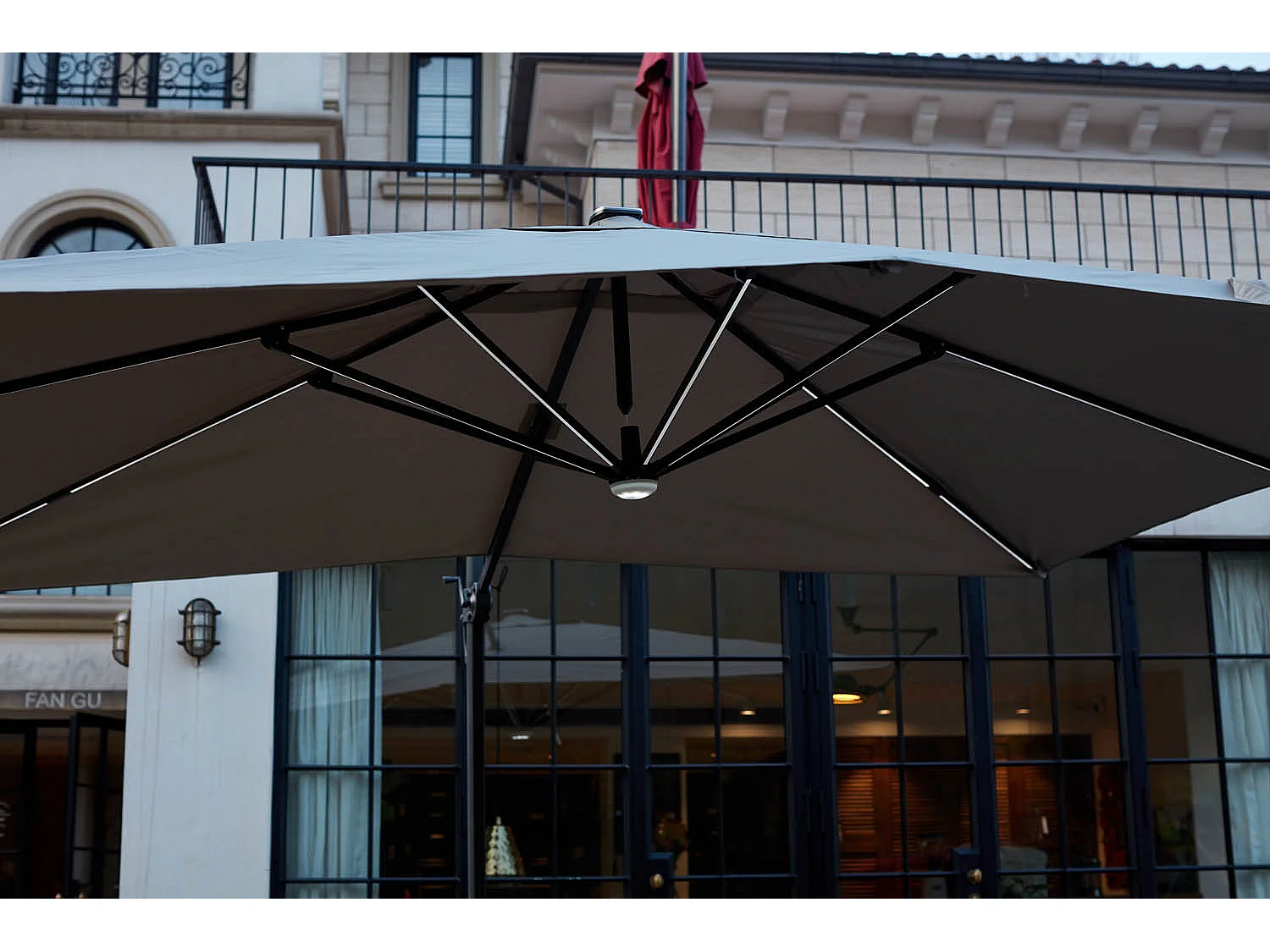 Parasol LED 3 x 4 m gris CALVIA