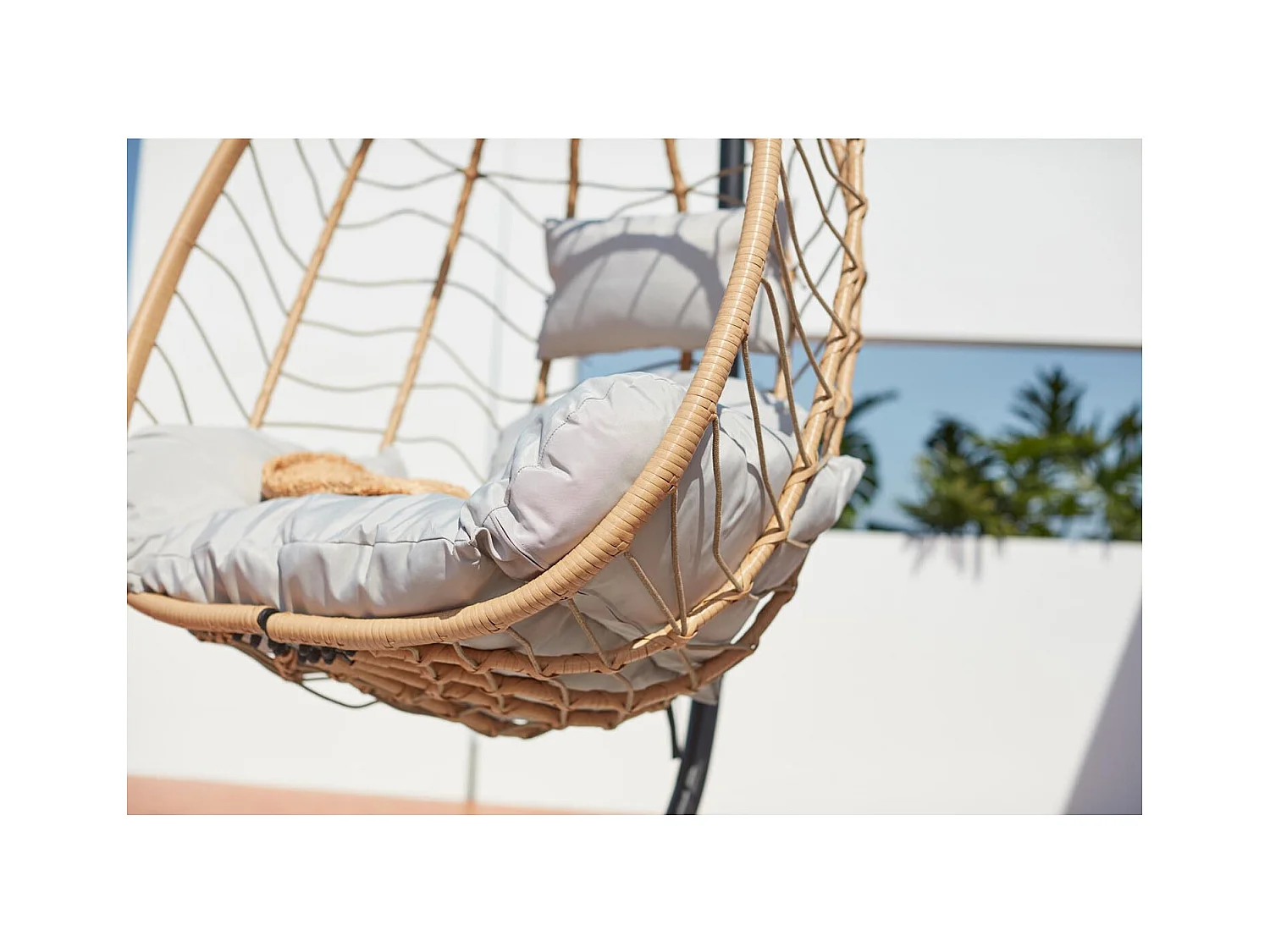 Hängesessel aus Kunstharz mit Rattaneffekt LIMA