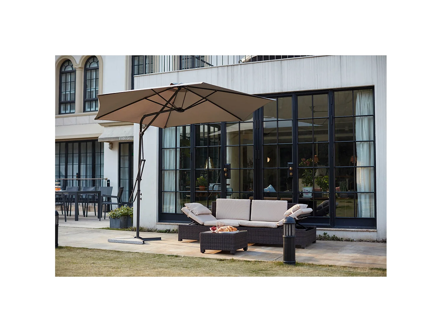 Parasol  gris droit rond 2,94 x 2,94 m ALCUDIA
