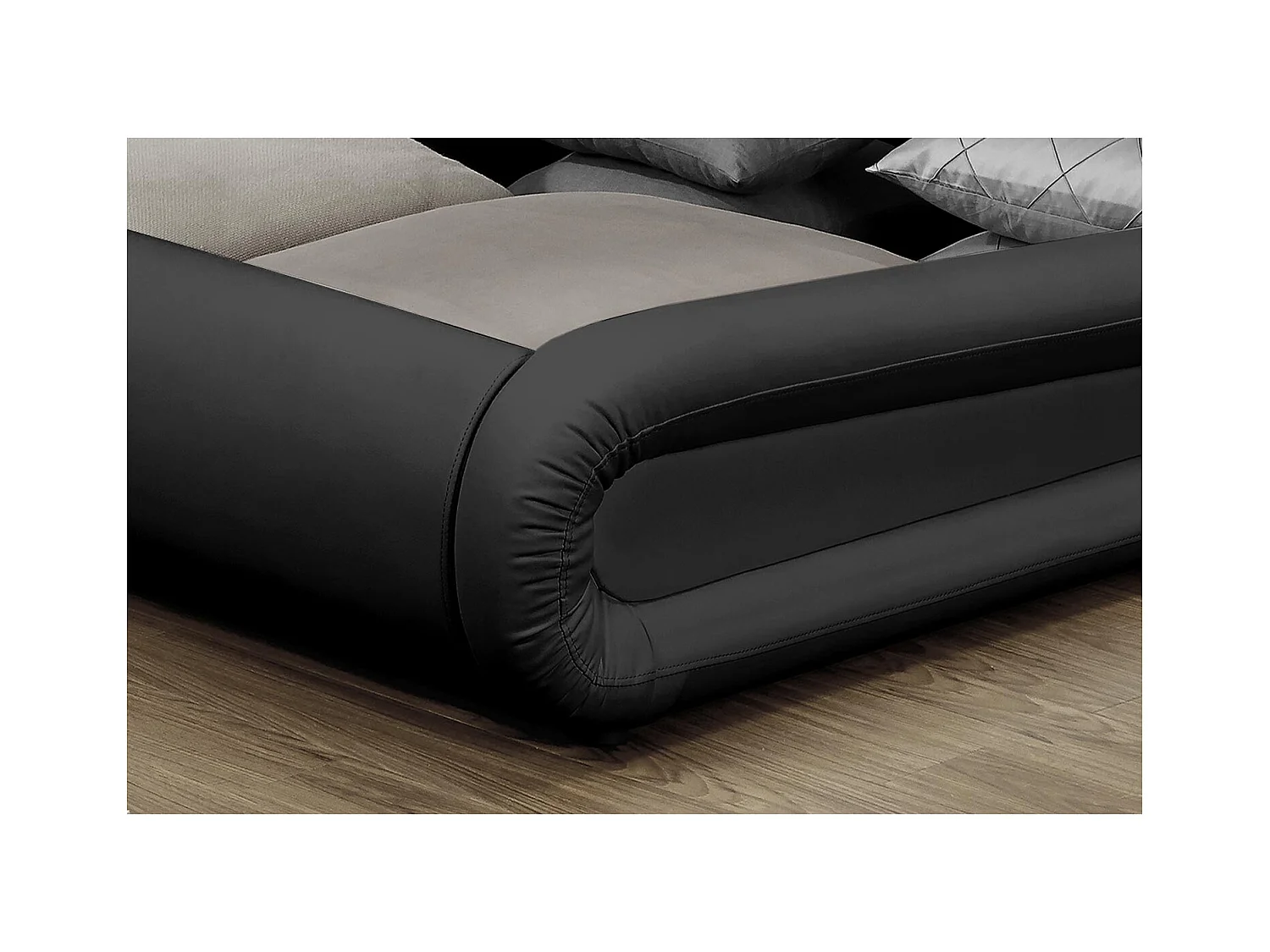 LED-Bettgestell mit Stauraum 140 x 190 cm schwarz PORTLAND