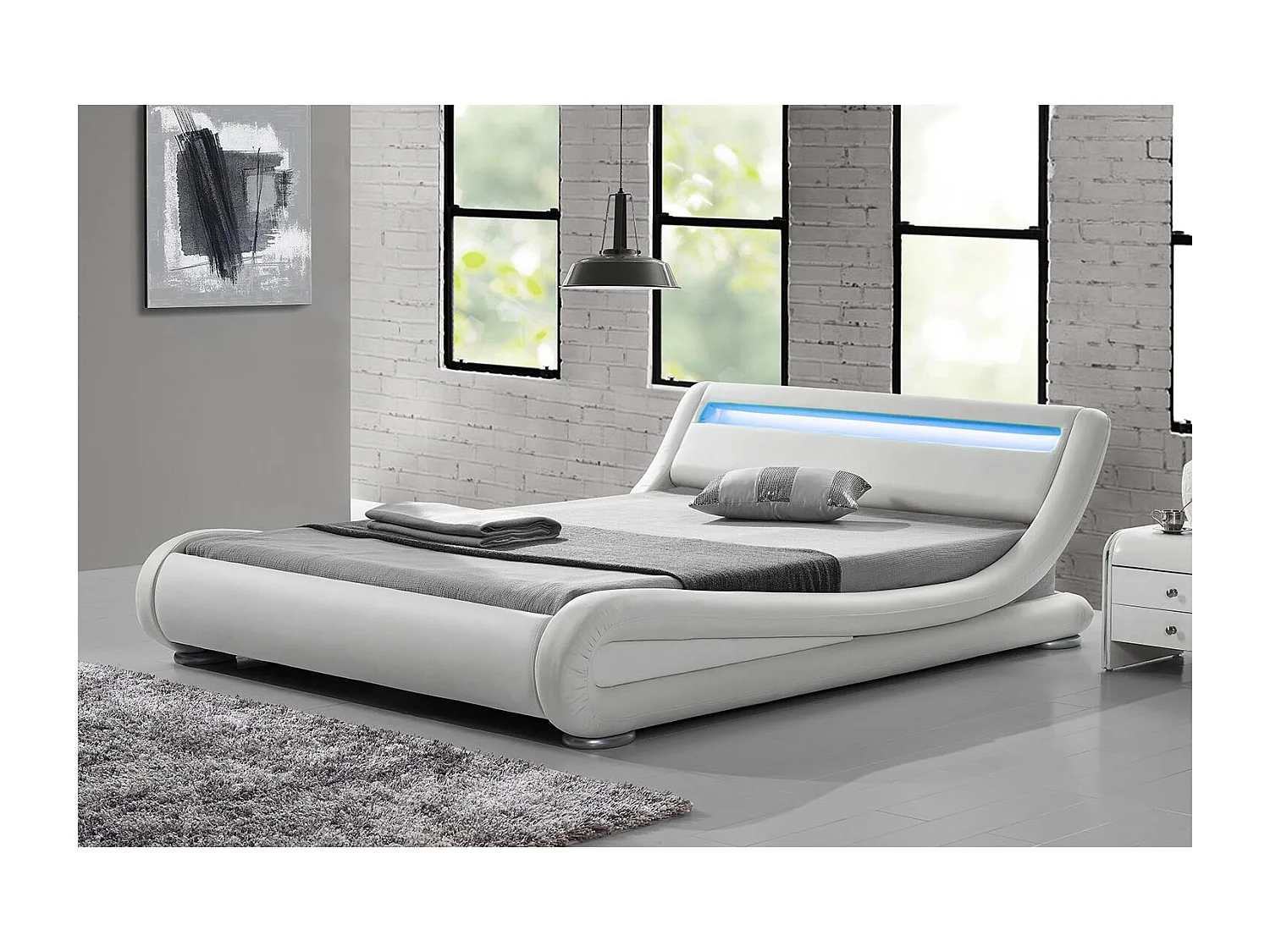 Bettgestell mit LED 140 x 190 cm in weißem PU SEATTLE
