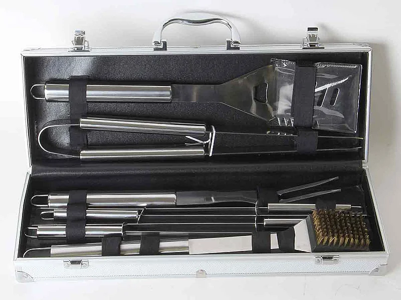 Koffer mit 8 Zubehörteilen aus Edelstahl für Grill und Plancha