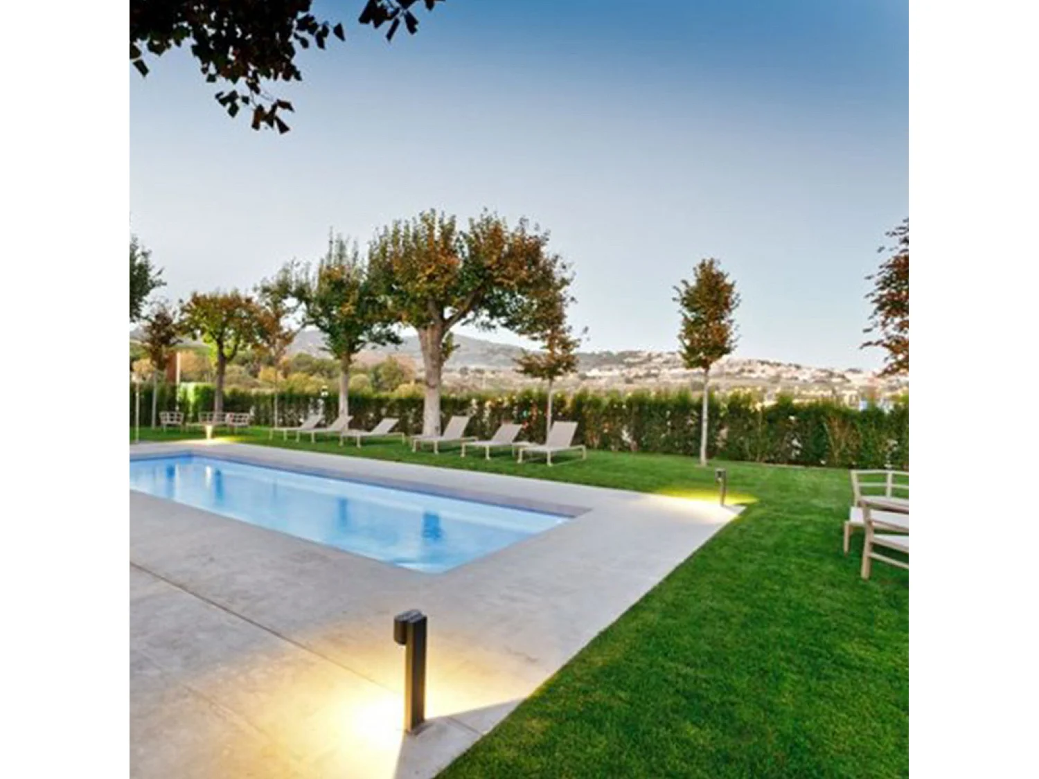 LEDS C4 Balise Ip66 Diago Bollard Led 5W Blanc Chaud - 3000K Gris Urbain 286Lm